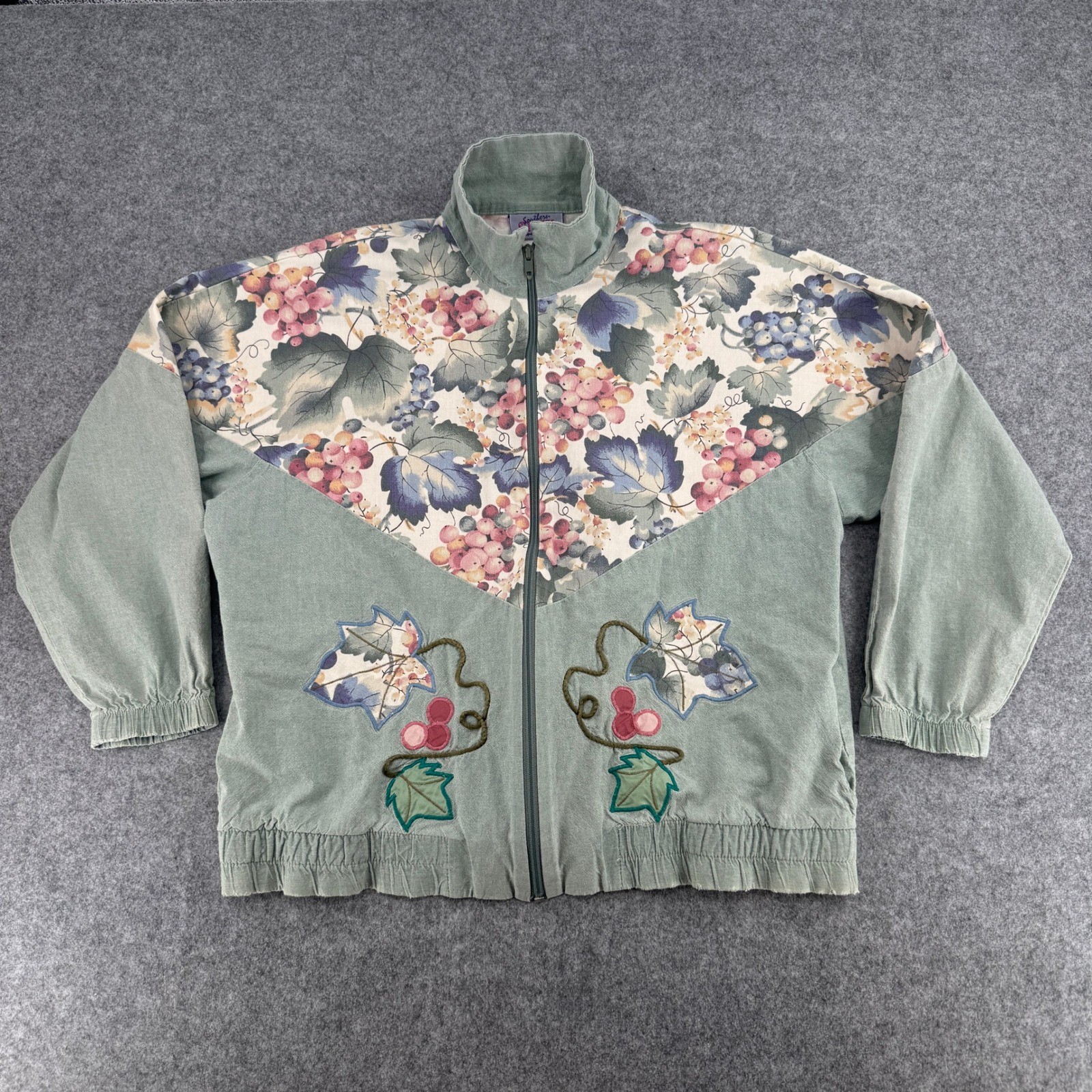 Southern Stitches Vintage Grape Floral Applique Zip Jacket Sage Green Large