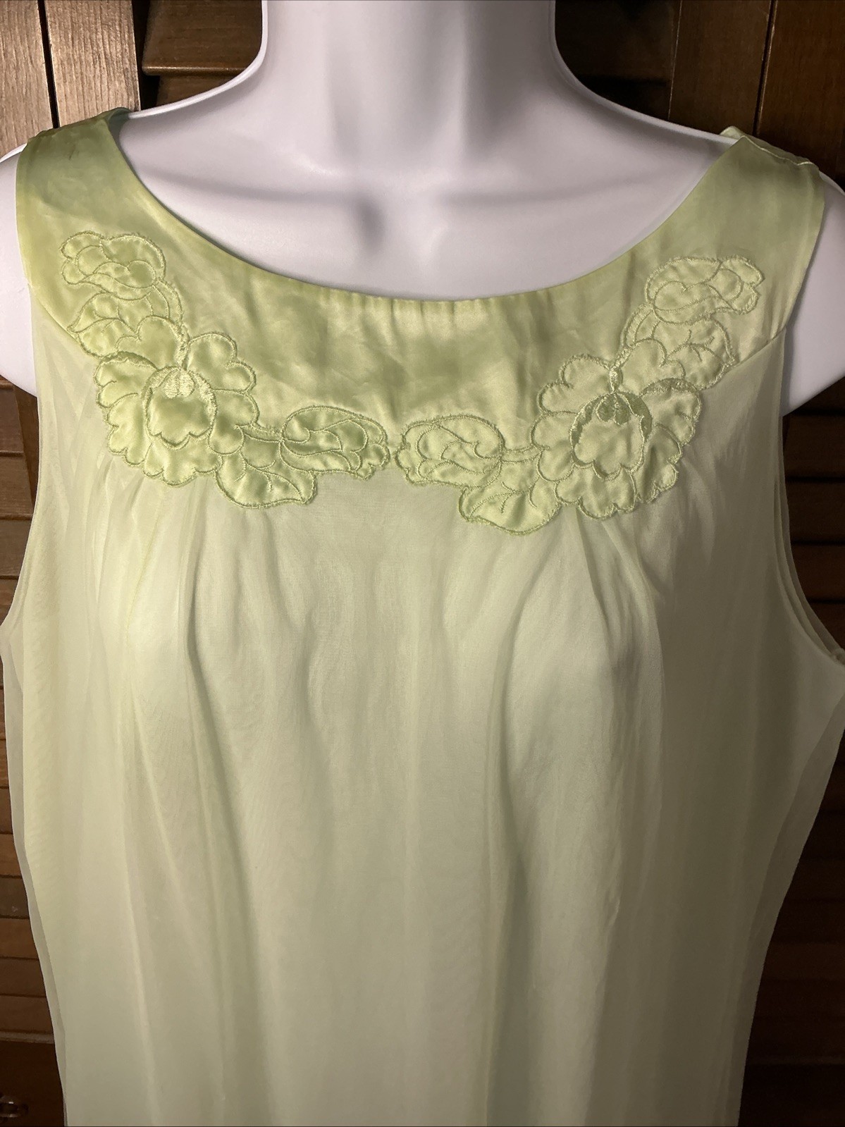 Gossard Artemis Large Mint Green Vintage Lace Robe & Nightgown Peignoir Set