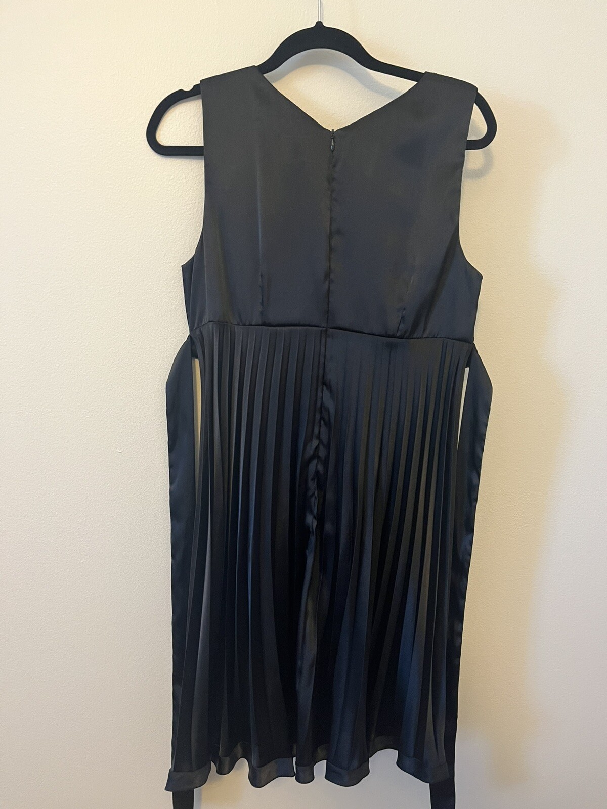 Vintage 90’s Rabbit Rabbit Rabbit Design Black Pleated Sexy Lined Dress Size 12