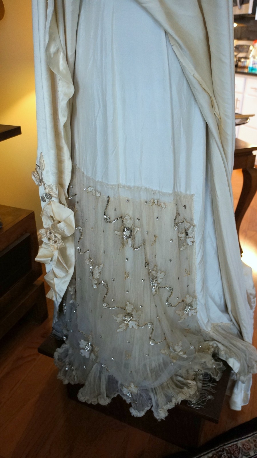 Rare early 1900&rsquo;s Rowntree &Sons Scarborough, Eng Wedding Dress/ Art Nouveau