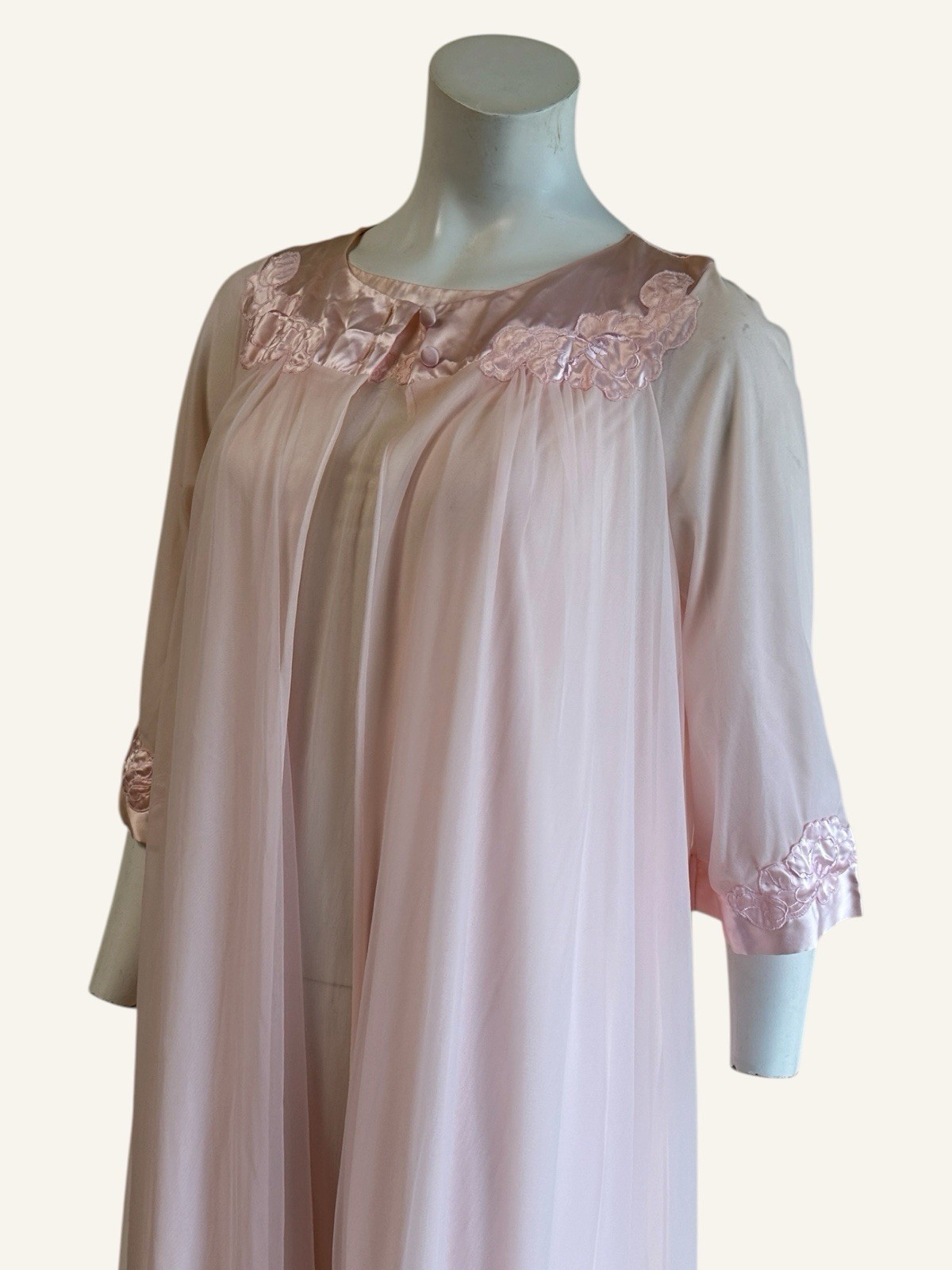 1960s Gossard Artemis Peignoir Robe Layered Chiffon Set Boudoir Old Hollywood