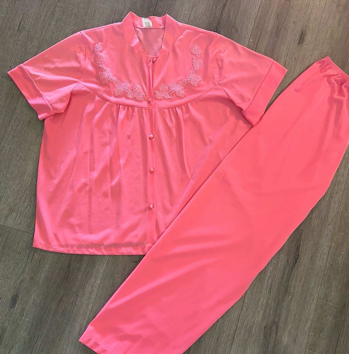 Vintage Texsheen Pajamas M/L Coral Pink Nylon Silky Embroidered Retro Excellent