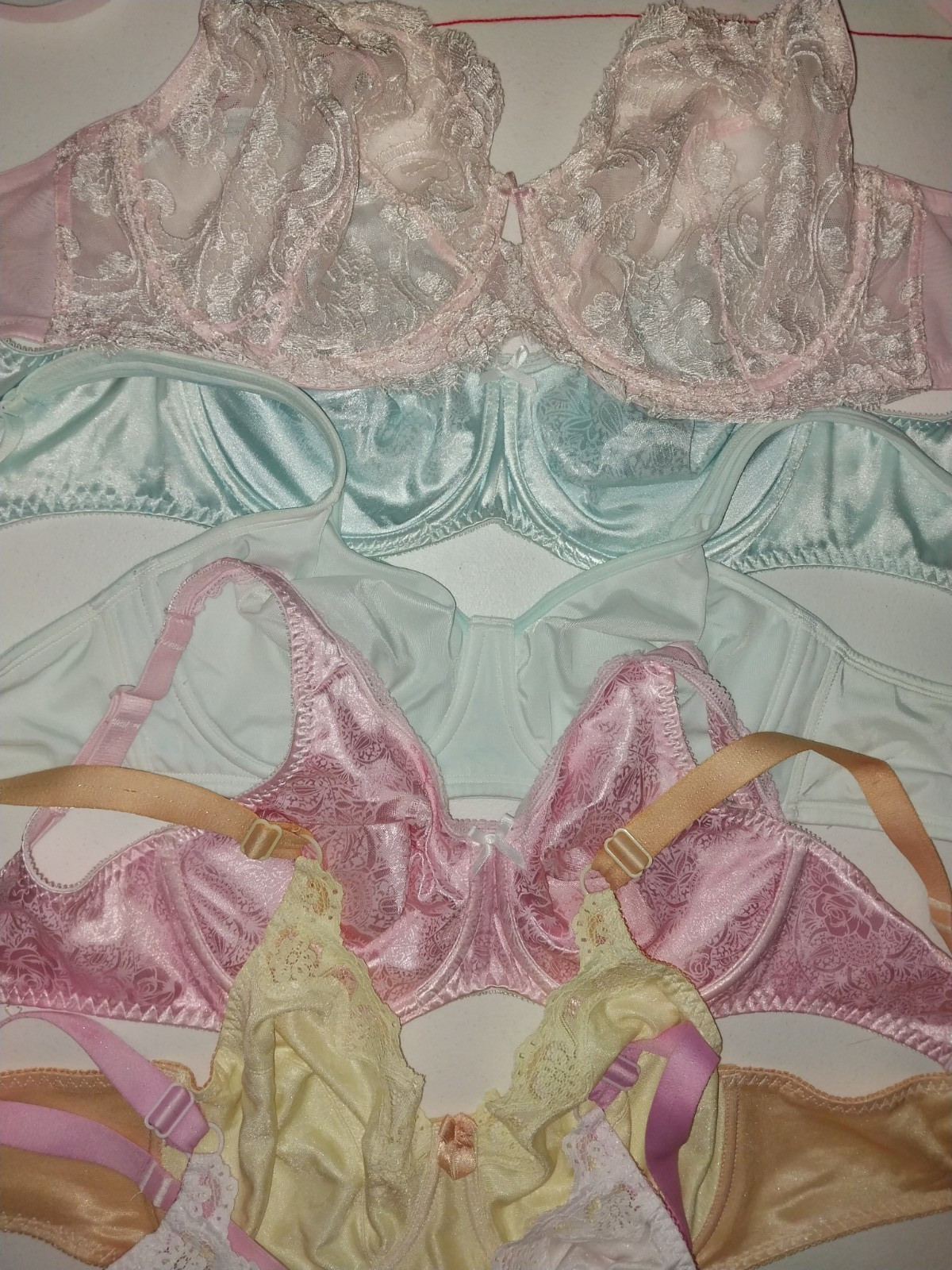 VTG SILKY NYLON PEACH YELLOW DAISY FLOWER UW BRA HANES NWT BIT POINTY PIN UP 36D
