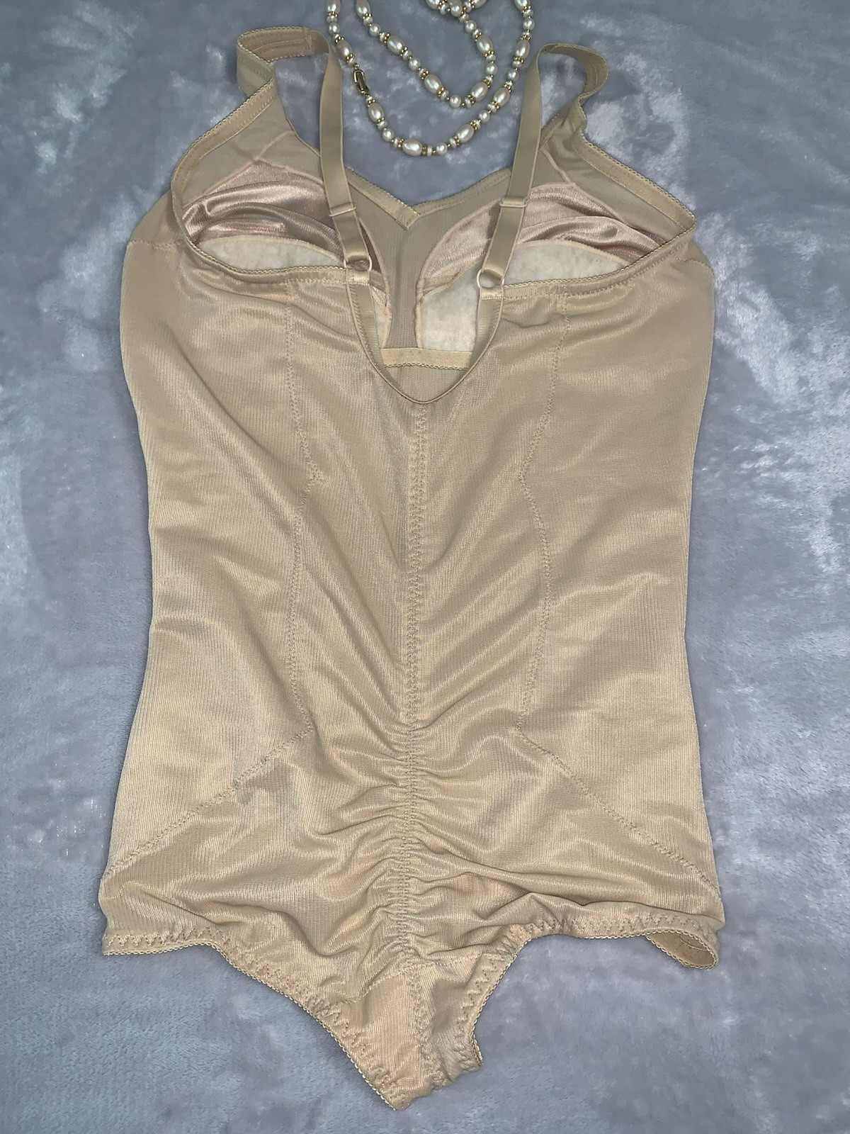 VTG Body briefer All-In-One Girdle Bodysuit 38C Shiny Cups Shaping Slimming