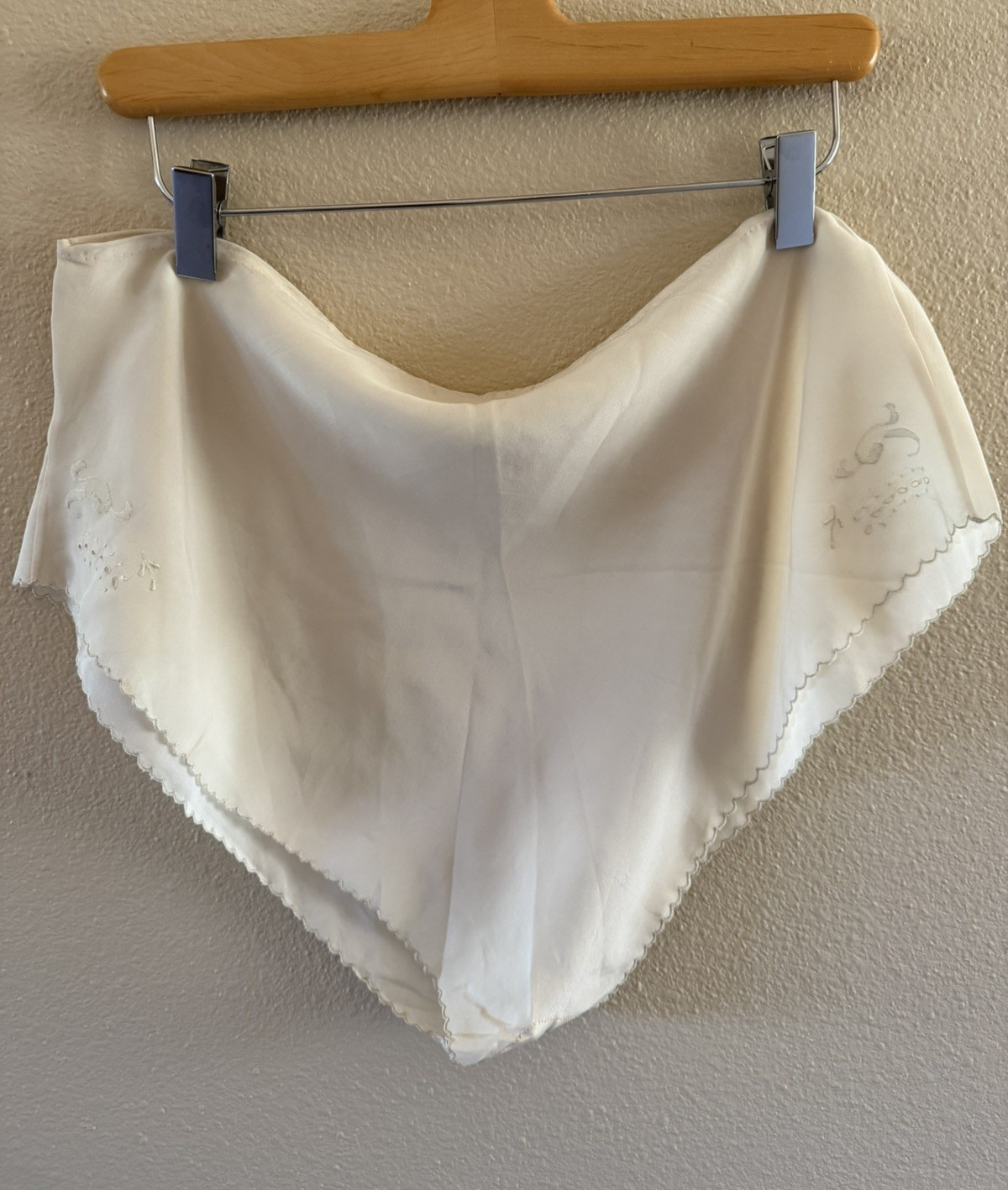 Set of 4 VTG 1940&rsquo;s Italian 100% Silk Handmade Underwear – Never Worn