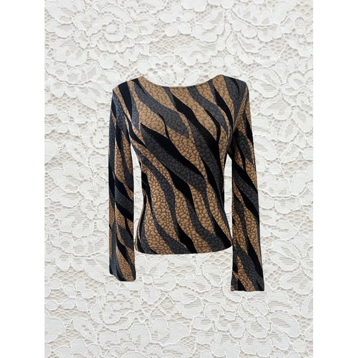 vintage 90s wavy patterned textured long sleeve top