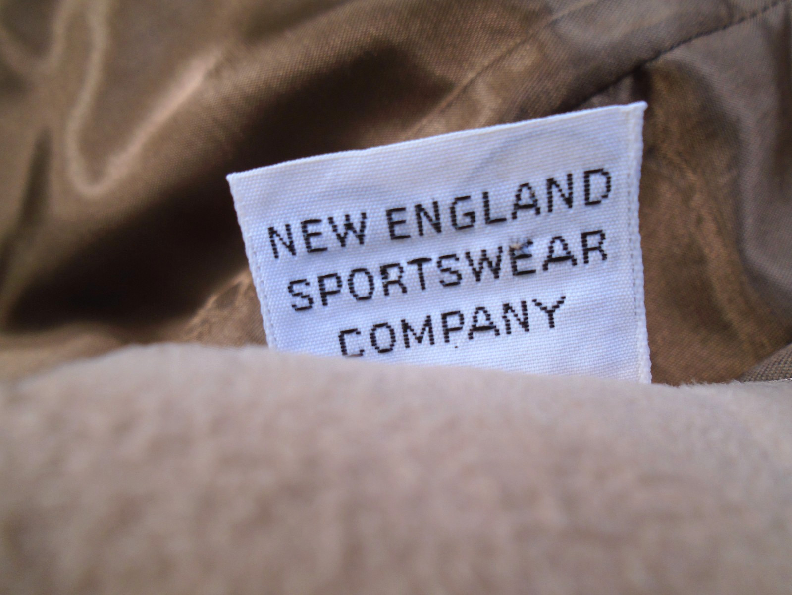 Leathers by New England Women&rsquo;s Jacket Vintage 19&Prime; x 25&Prime; Made in USA, Has Wear