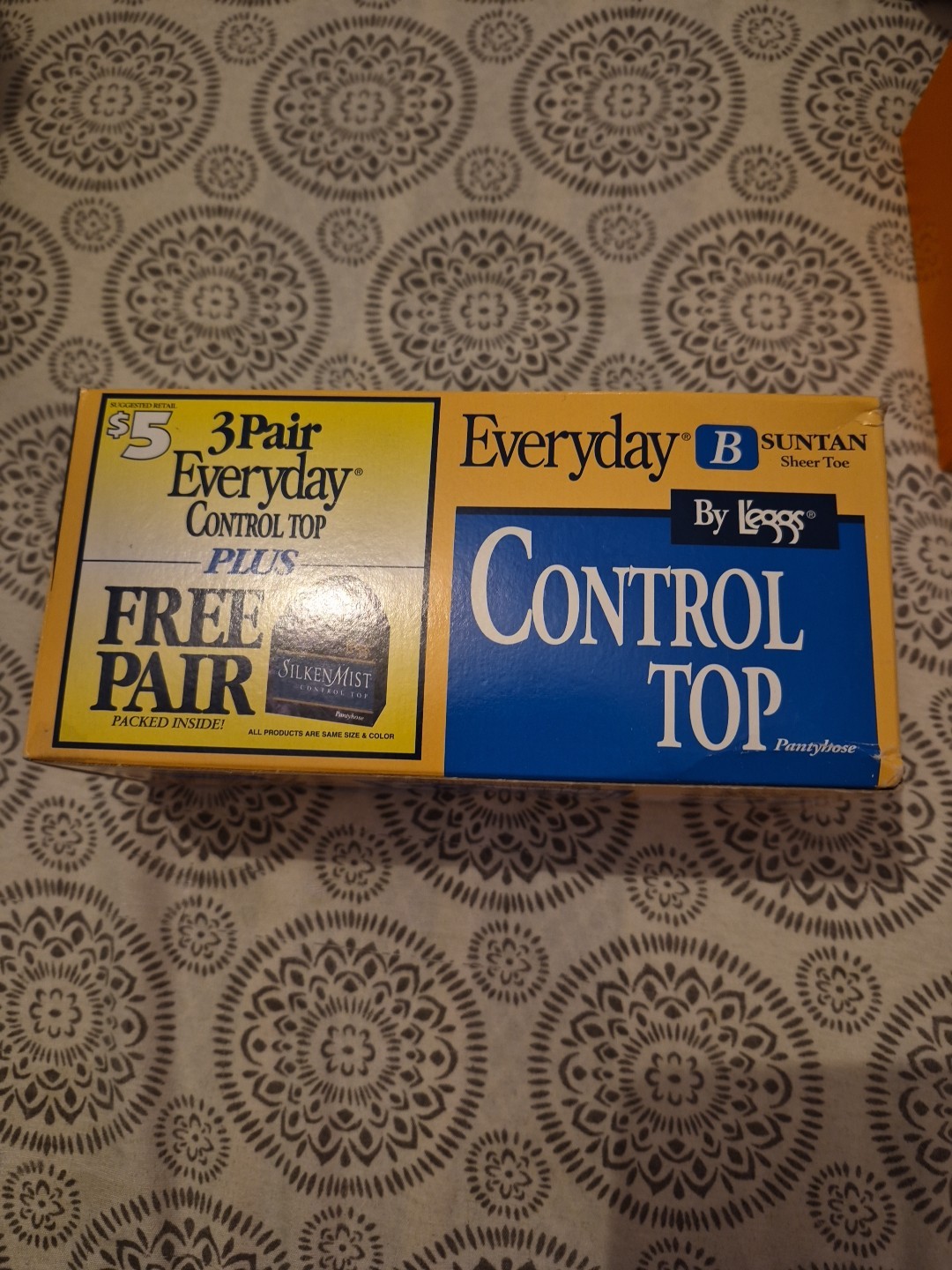 Vintage Leggs 4 Pack Control Top Sheer Toe Pantyhose Size B Suntan