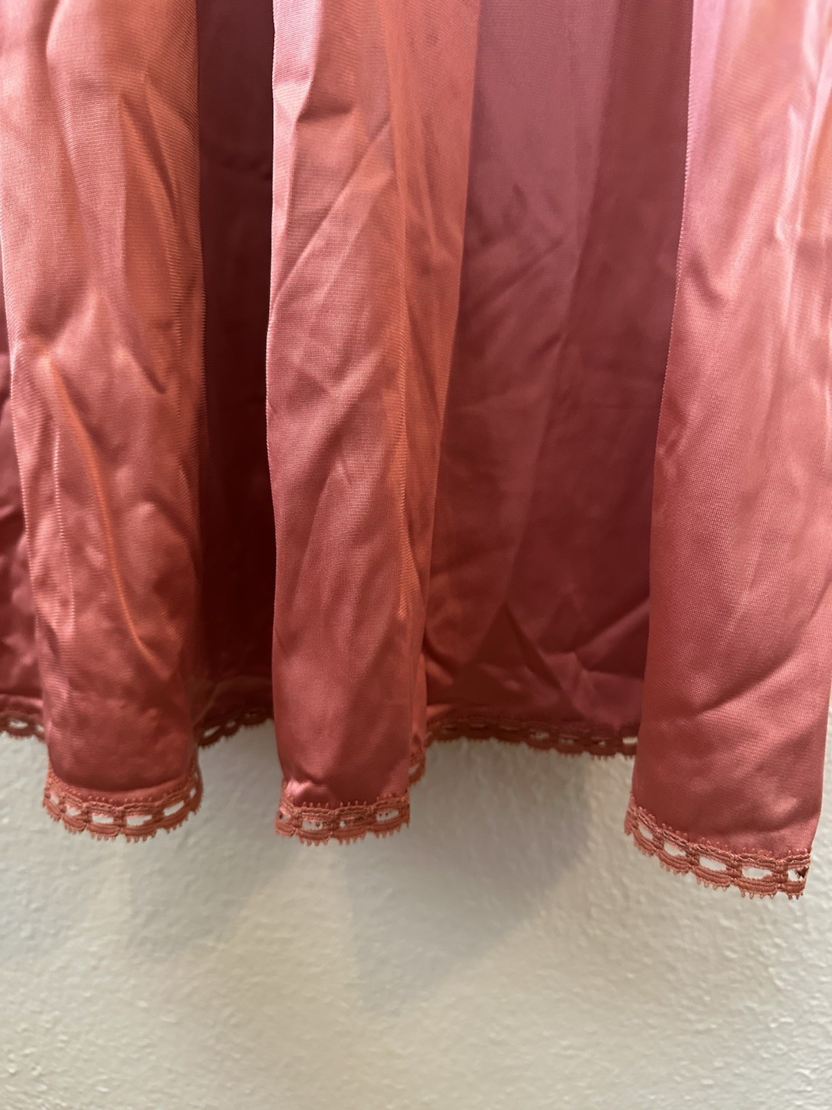 B4 Vintage Vanity Fair Pink Nightgown Nylon Size 32 Small – See Description