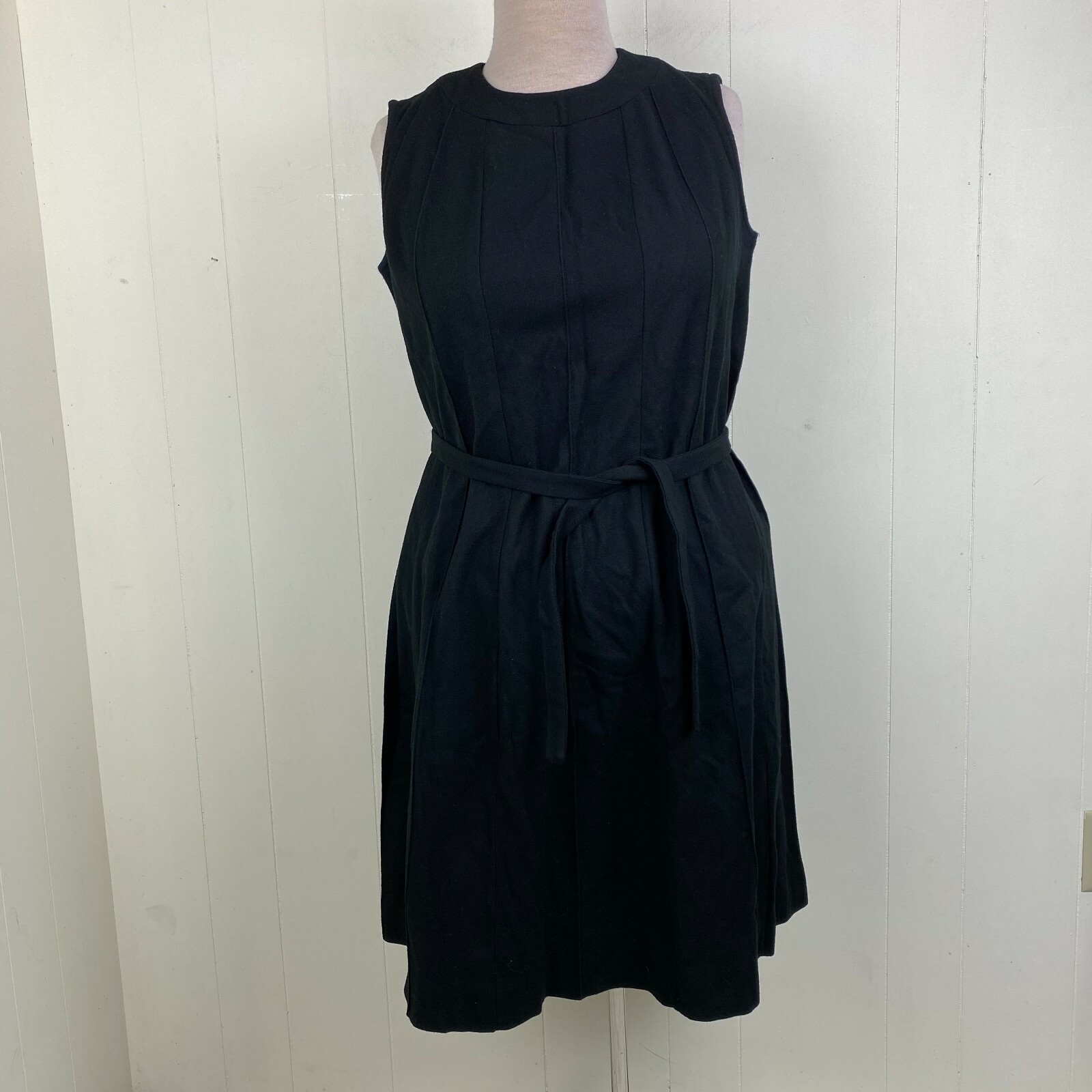 Vintage MH Fine Co Black Wool Sleeveless Dress Vintage Size 18 Belted Button Dow