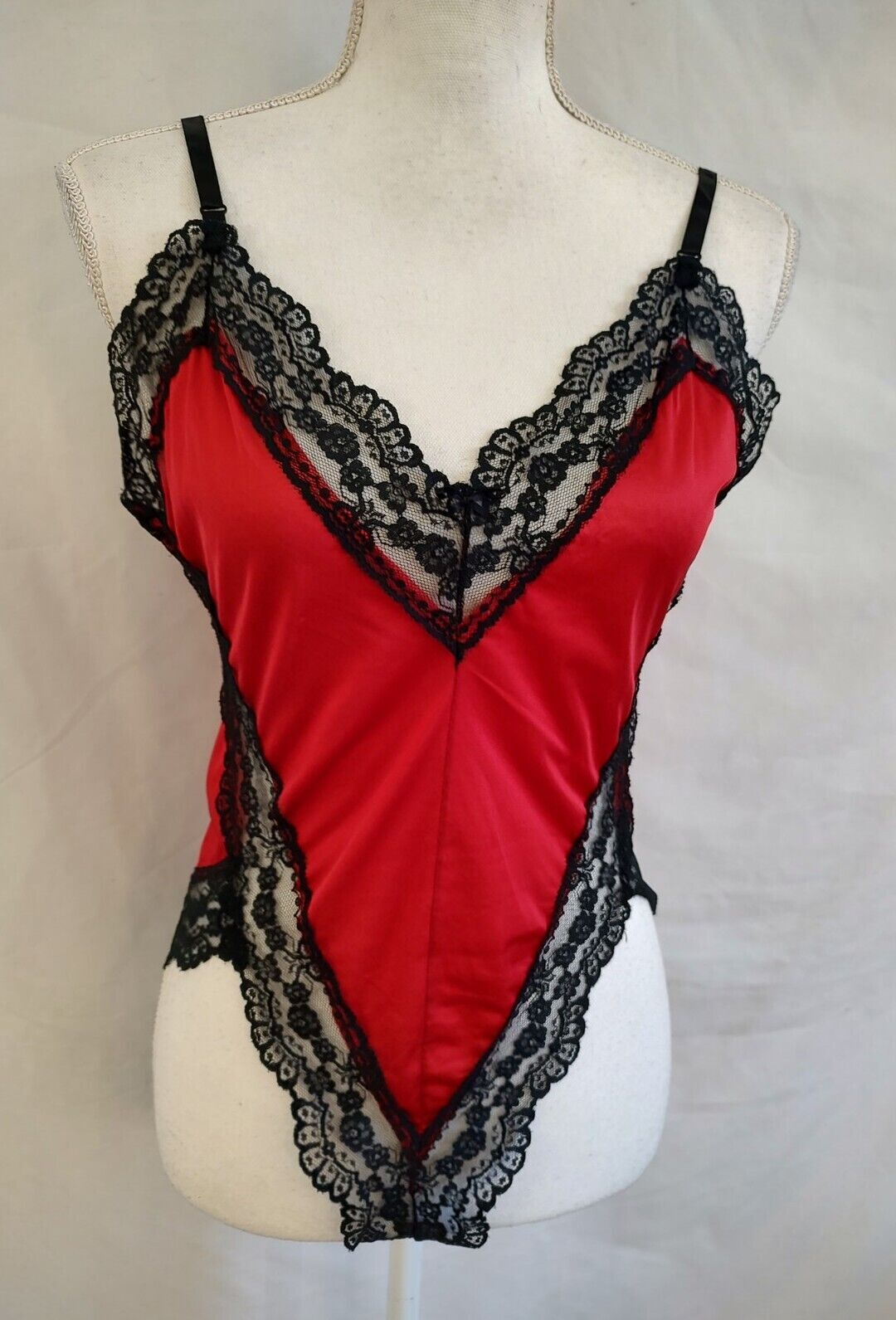 80&rsquo;s Vintage Teddy Romper Red Nylon & Black Lace Super High Cut Leg Sexy Sz S