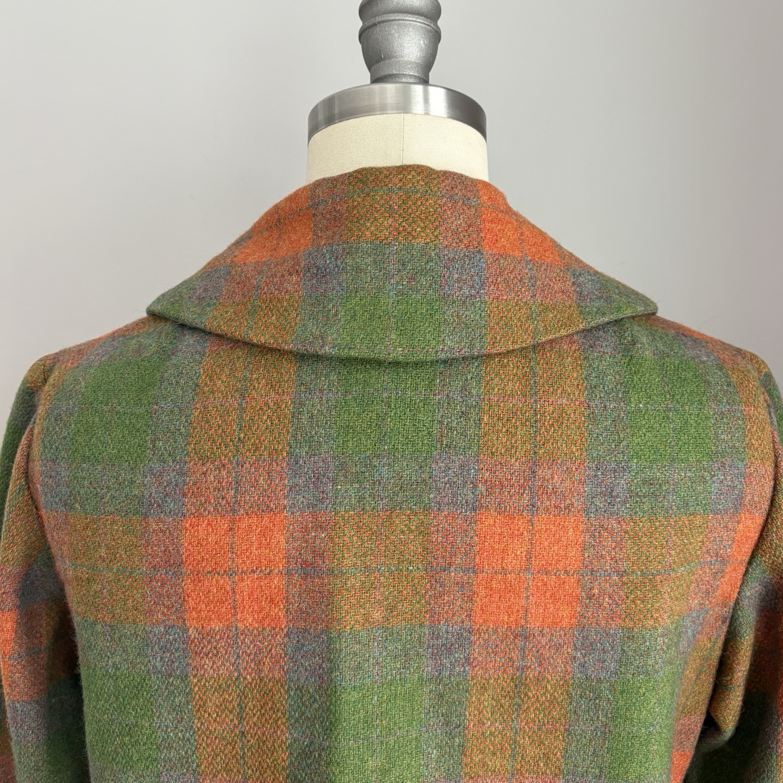 Vintage 1950’s Rainbow Plaid Wool Cropped Peter Pan collar Jacket XS/S