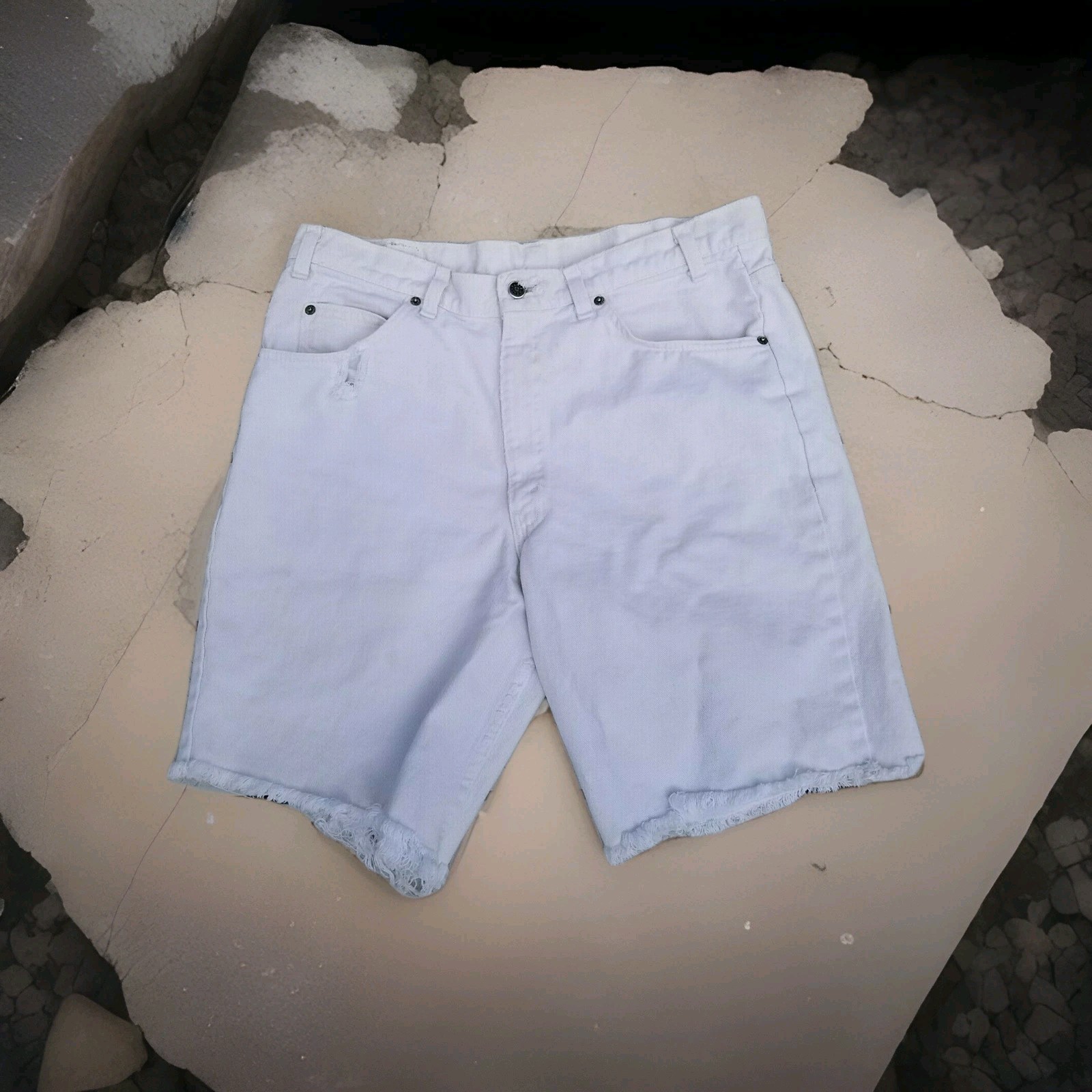 VTG Brittania Jean Shorts 35&Prime; Waist White Cutoffs Boho Indie Edgy Trashed *READ*