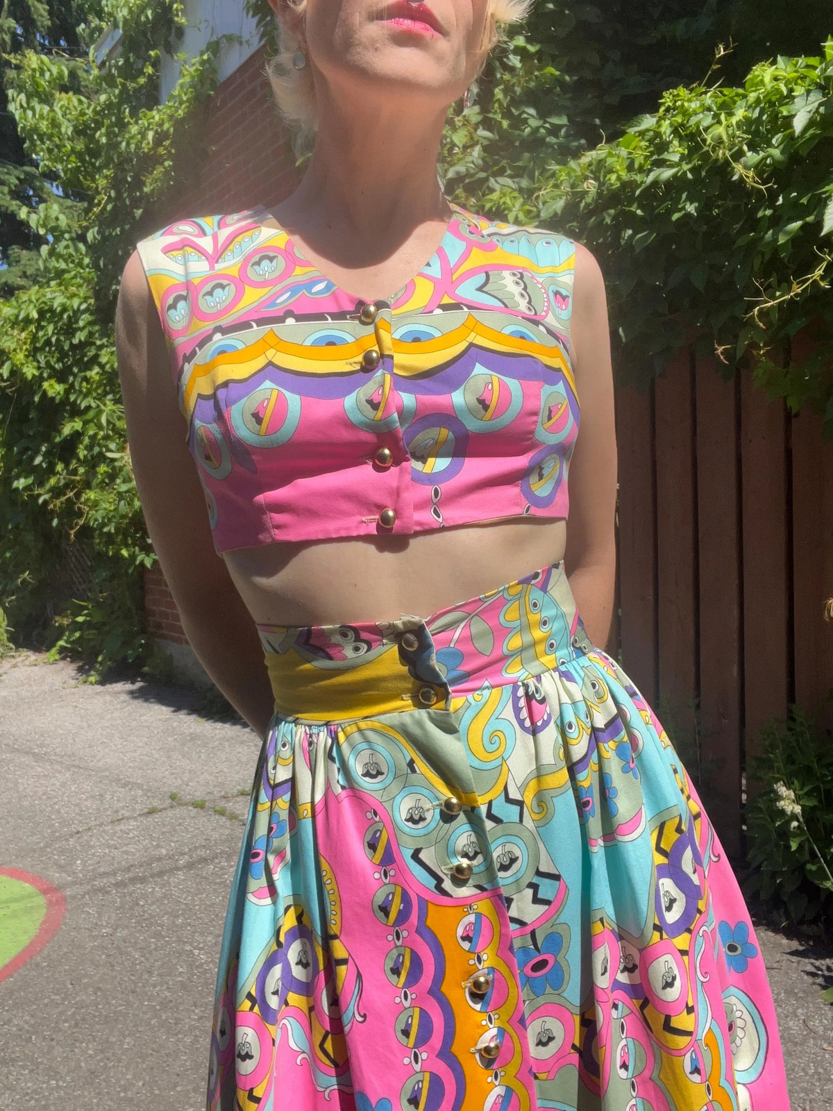PUCCI-RIFFIC Vintage 1960s 2pc Psychedelic Silkscreened Cotton Skirt & Top