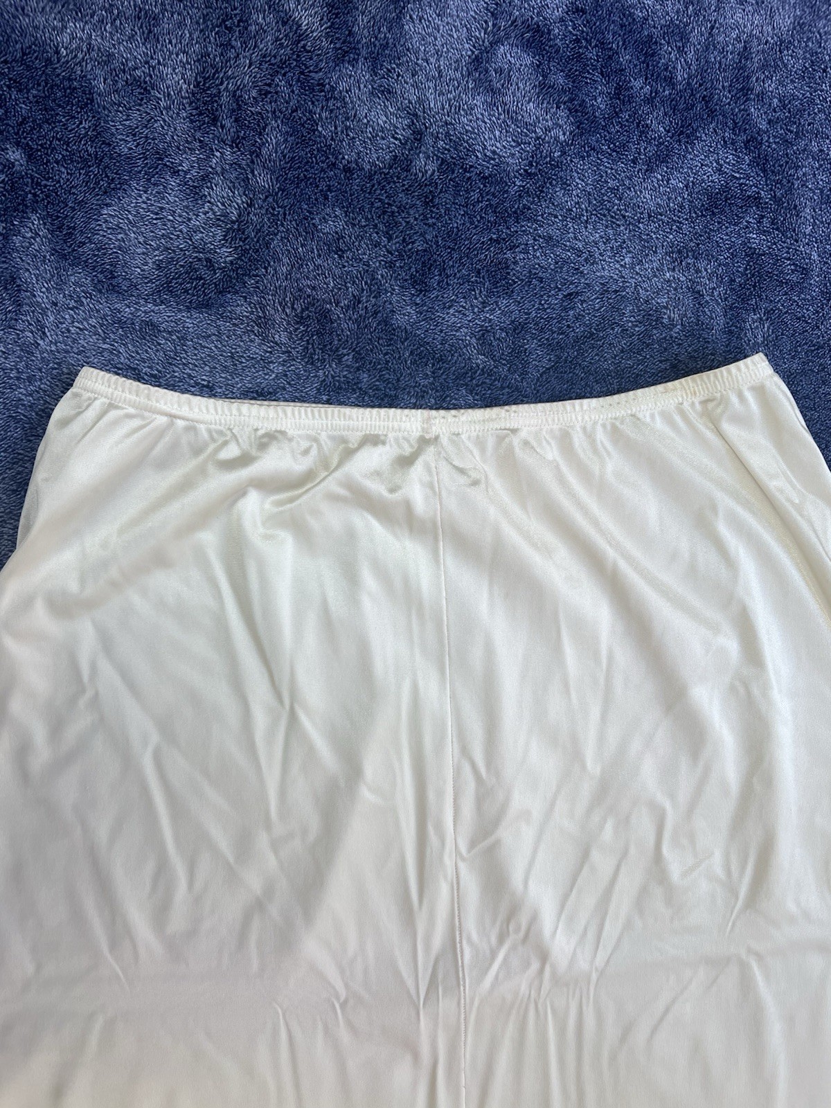 Vintage Vanity Fair Nylon Half Slip Style 11-711 Med 30’ Made In USA 1970-1990s