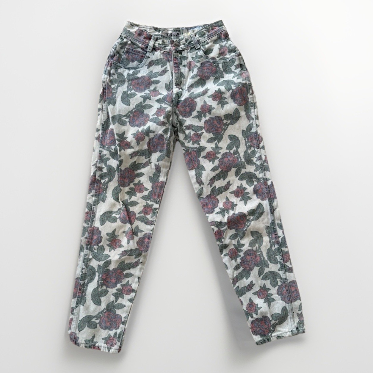 Vintage 80&rsquo;s Women&rsquo;s Bonjour Floral Rose Printed Denim Jeans. Made In USA Size 7