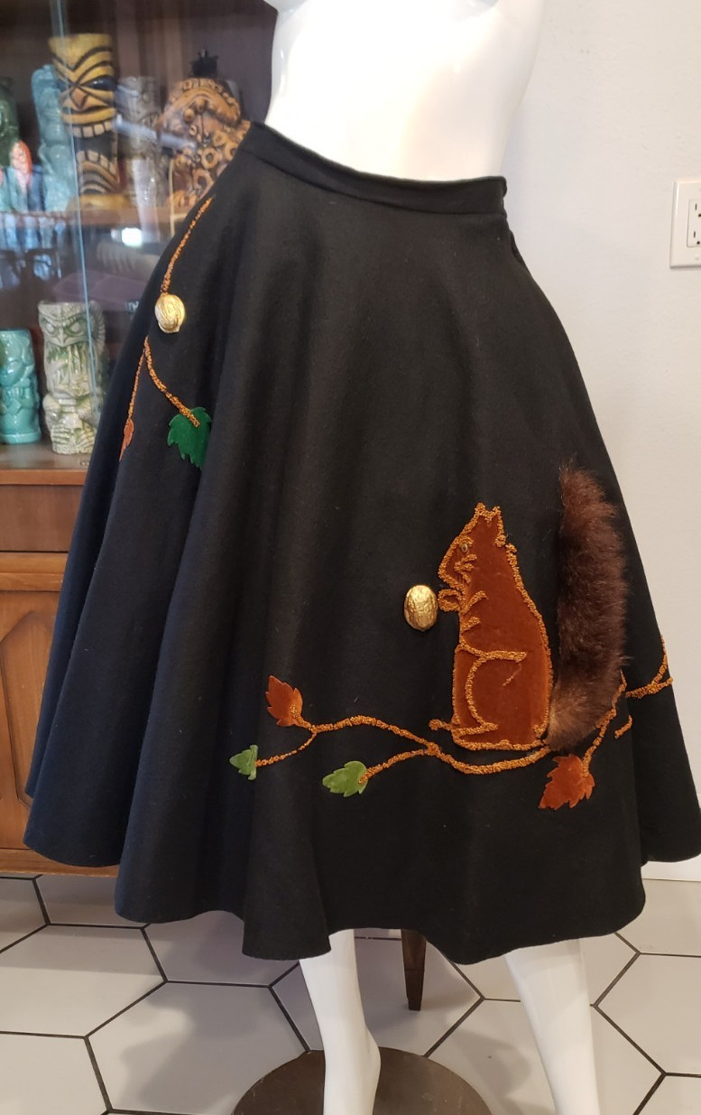 Vintage 1950s Squirrel Leaves Felt Circle Skirt Sm Md