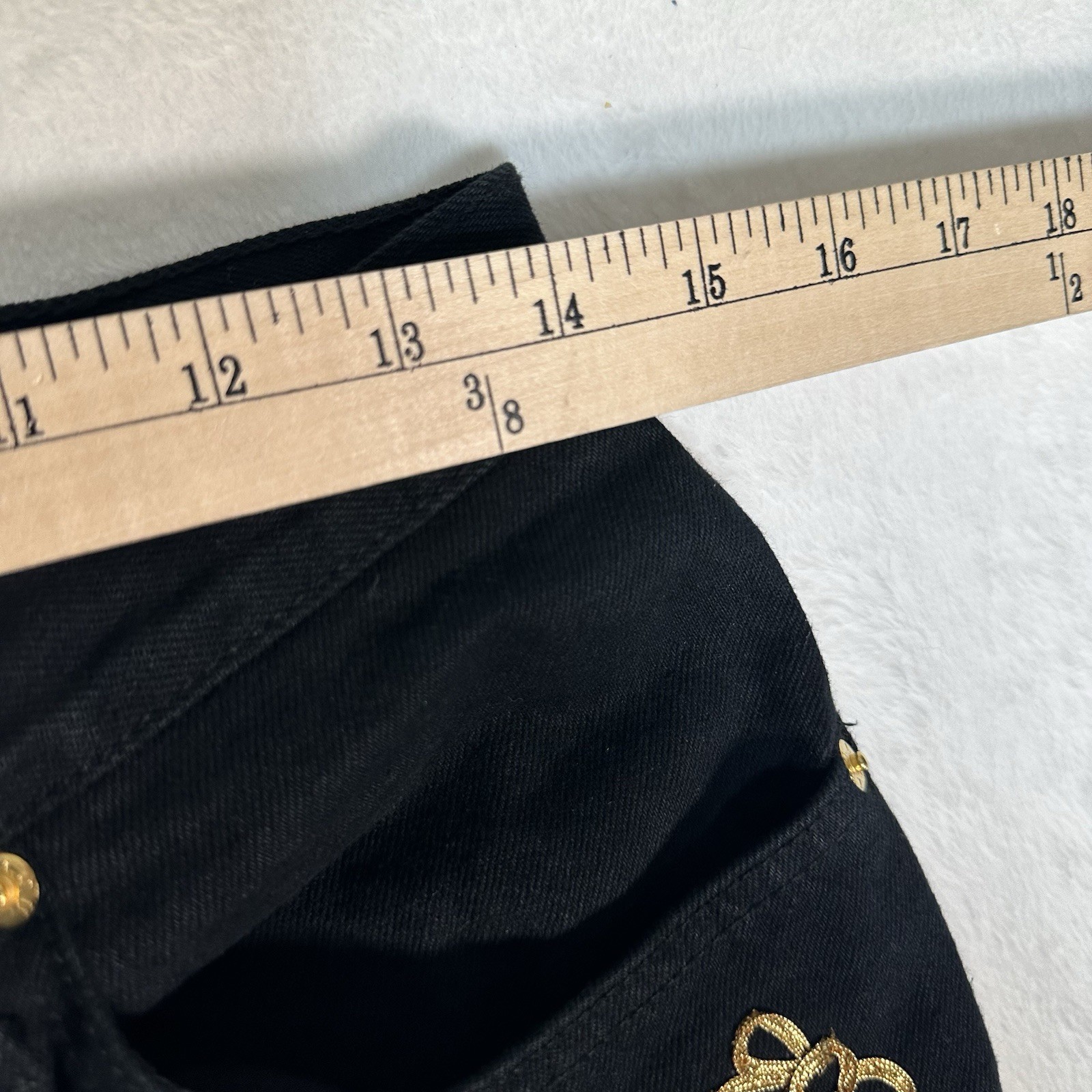 VTG 90s Basic Blues Black High Waisted Mom Jeans Gold Floral Embroidery Size 9