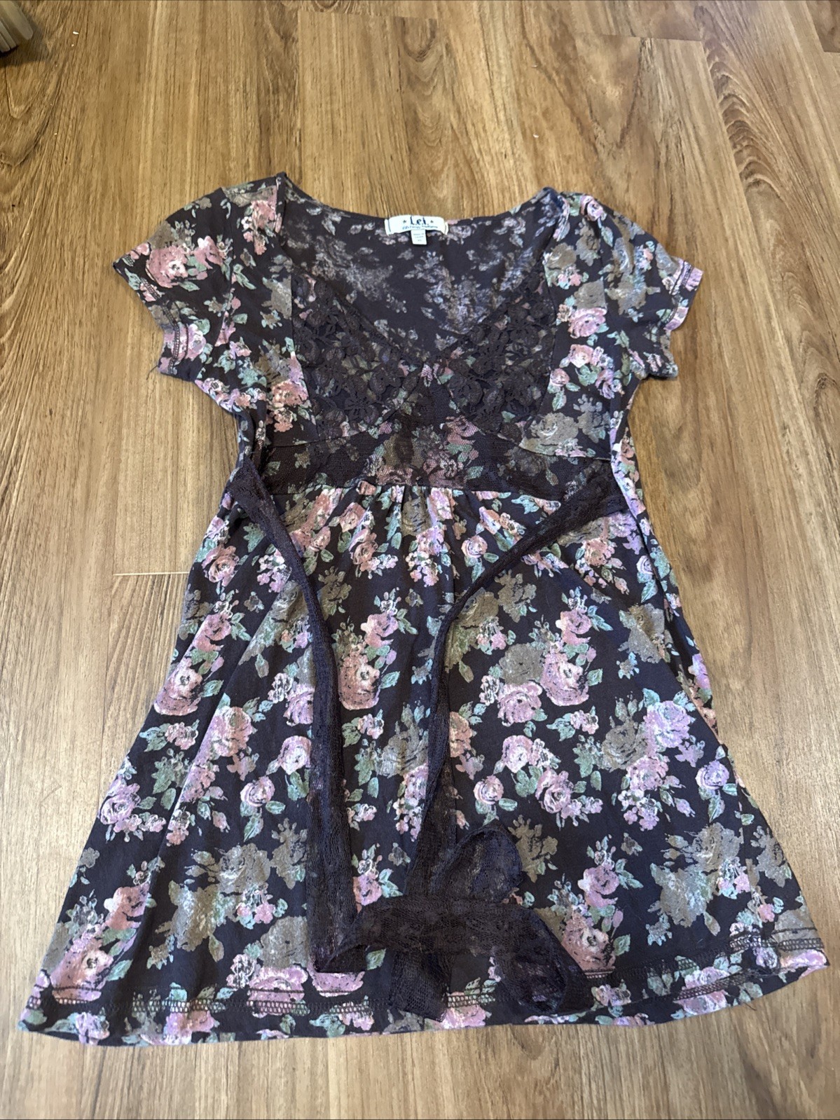 Vintage Y2K L.E.I. Lei Floral Babydoll Top with Lace Tie Back L Vintage Fit Long