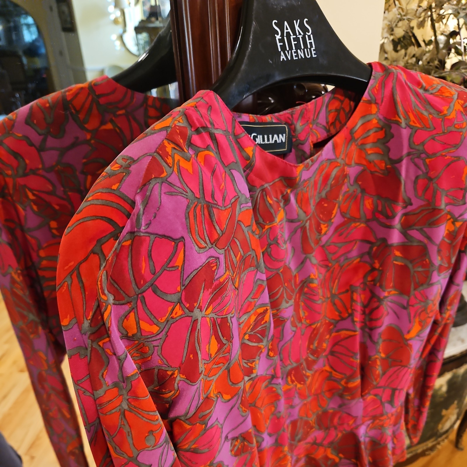 Silks by St. Gillian blouse/ jacket 100% Silk Size 14 VTG 80s Pads A5