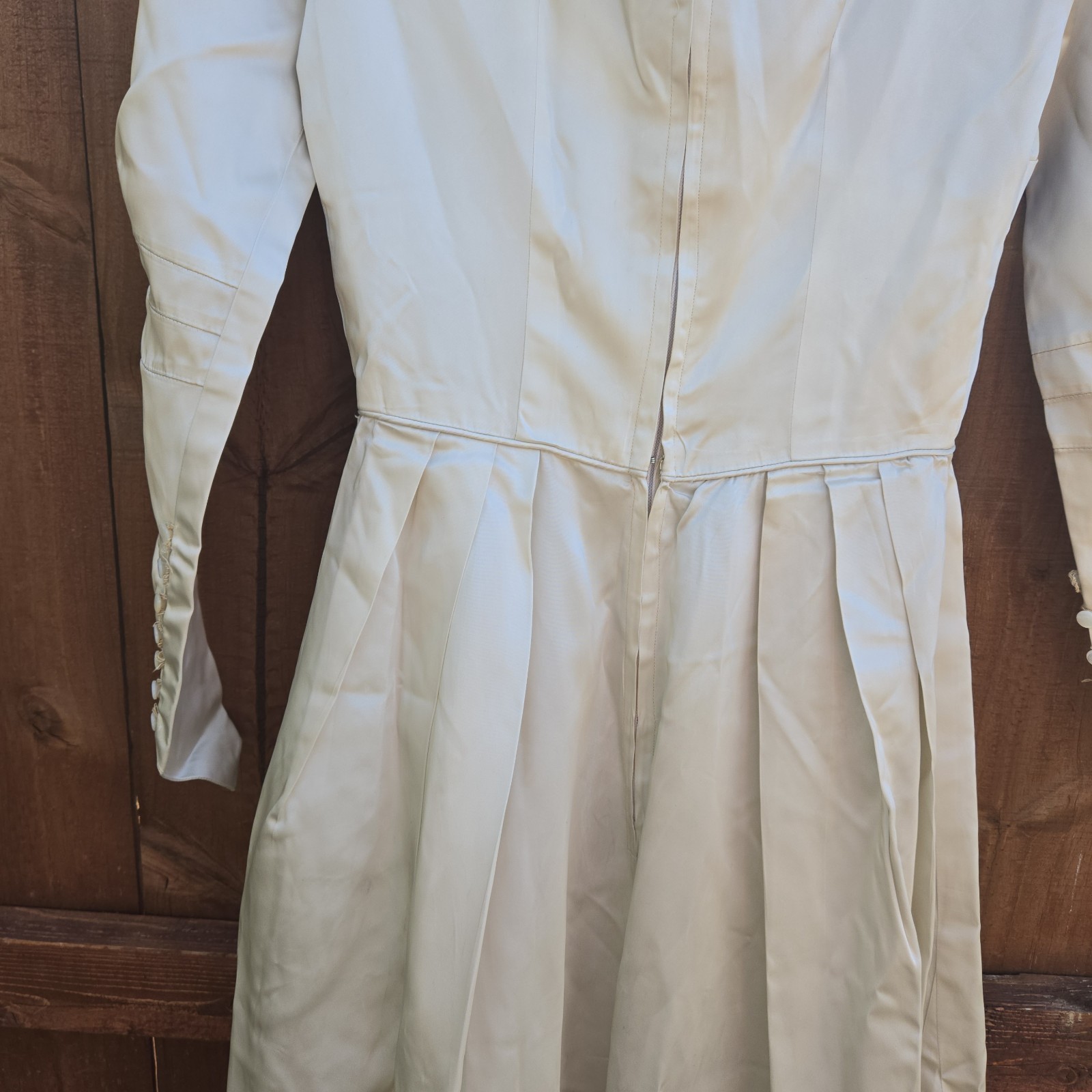 Vintage 1940s Ivory Long Sleeve Satin Wedding Dress. SIZE XS, See Description