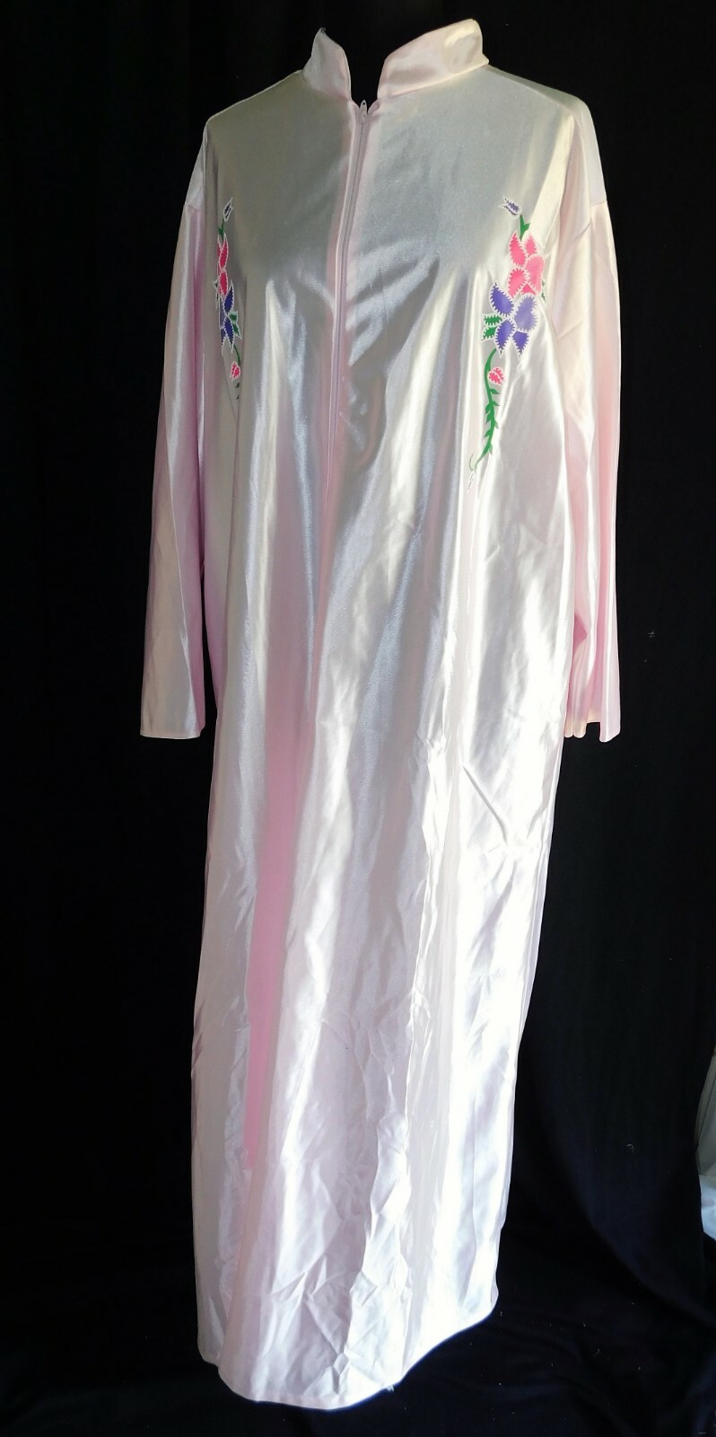 Silky Slick Exclusively Yours zip up polyester robe, 1X, pink w/painted flowers