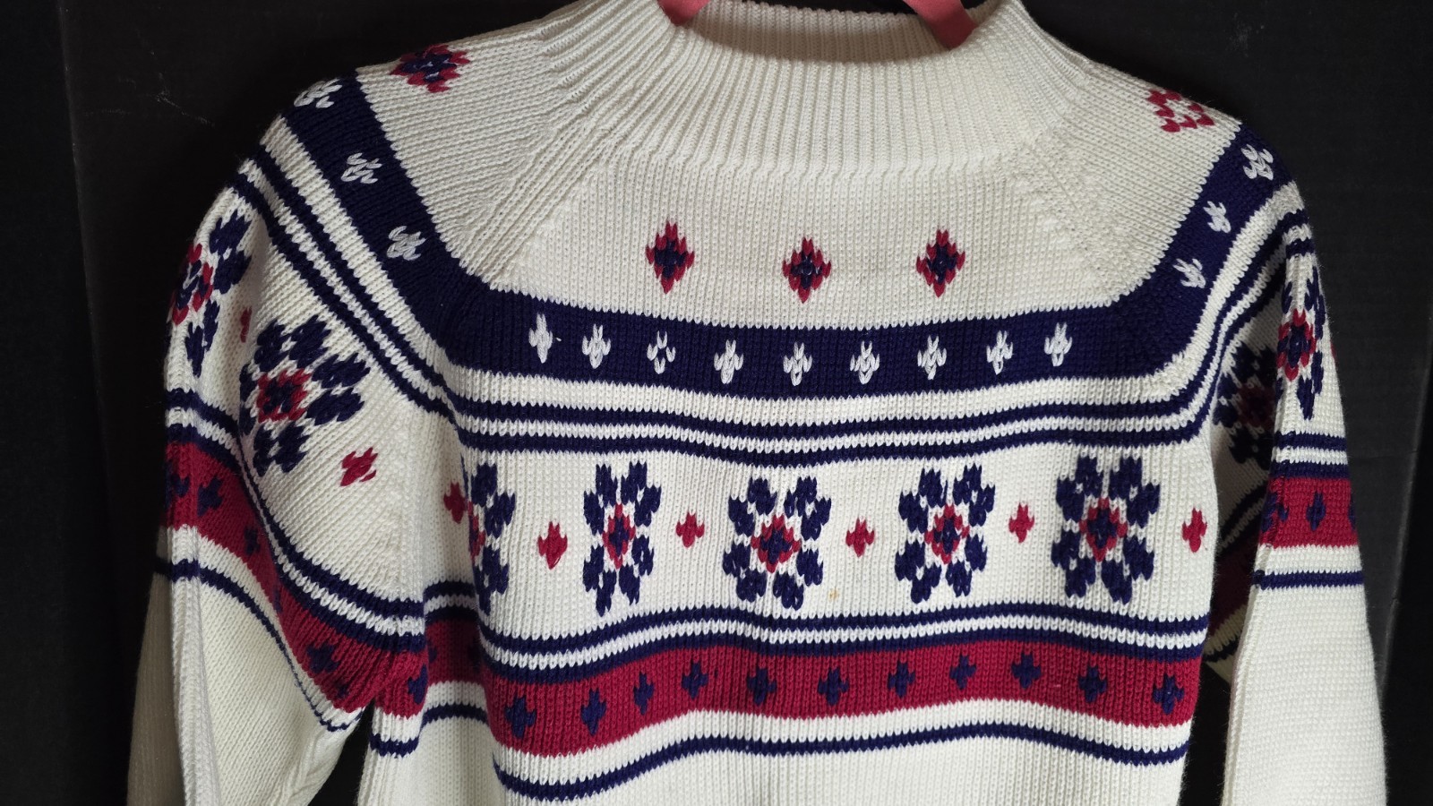 Vintage J. C. Penney Acrylic Snowflake Sweater Size Medium 70&rsquo;s-80&rsquo;s