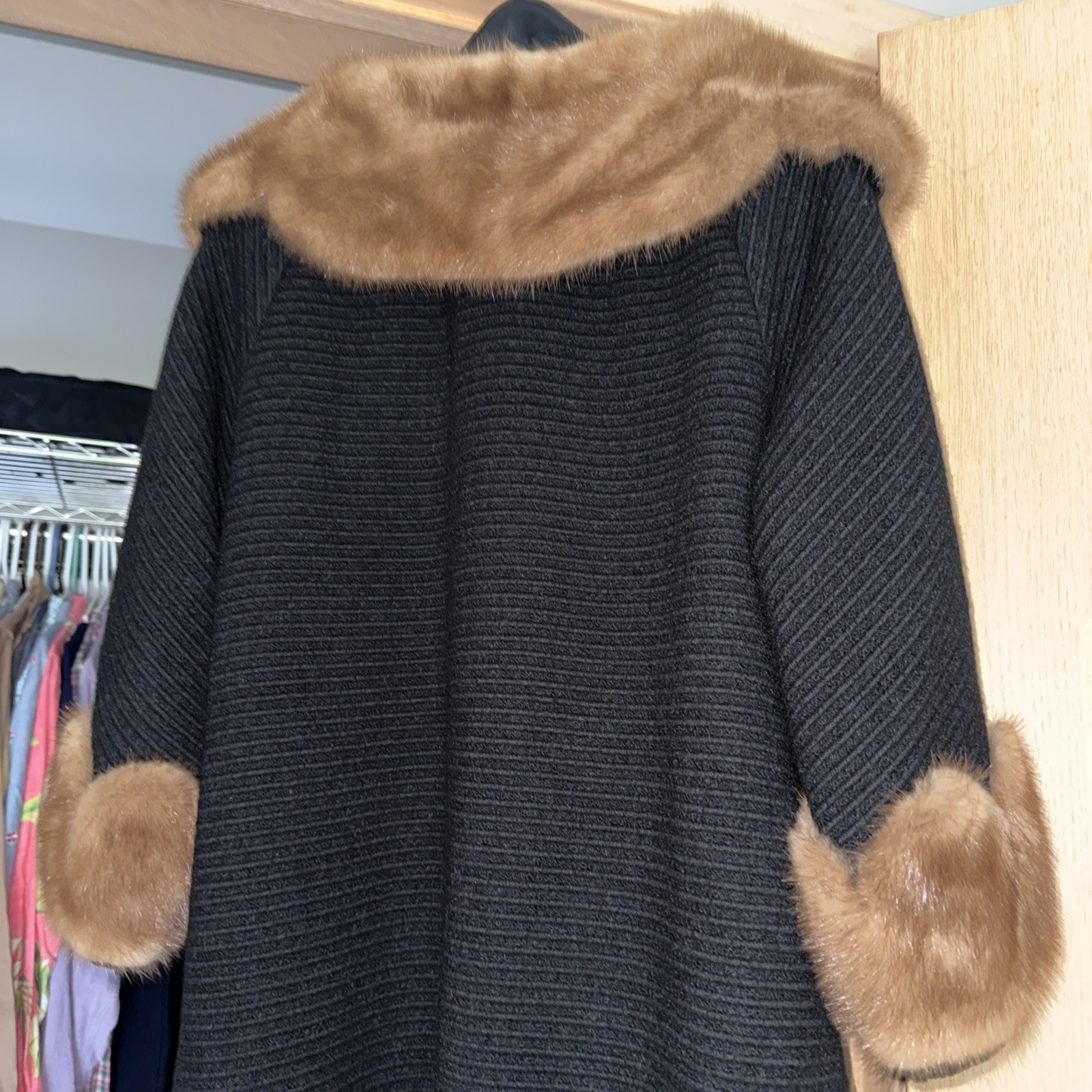 Robert’s Glam Hand Tailored 50&rsquo;s Wool Coat with Fur Collar & Cuffs Women’s Large