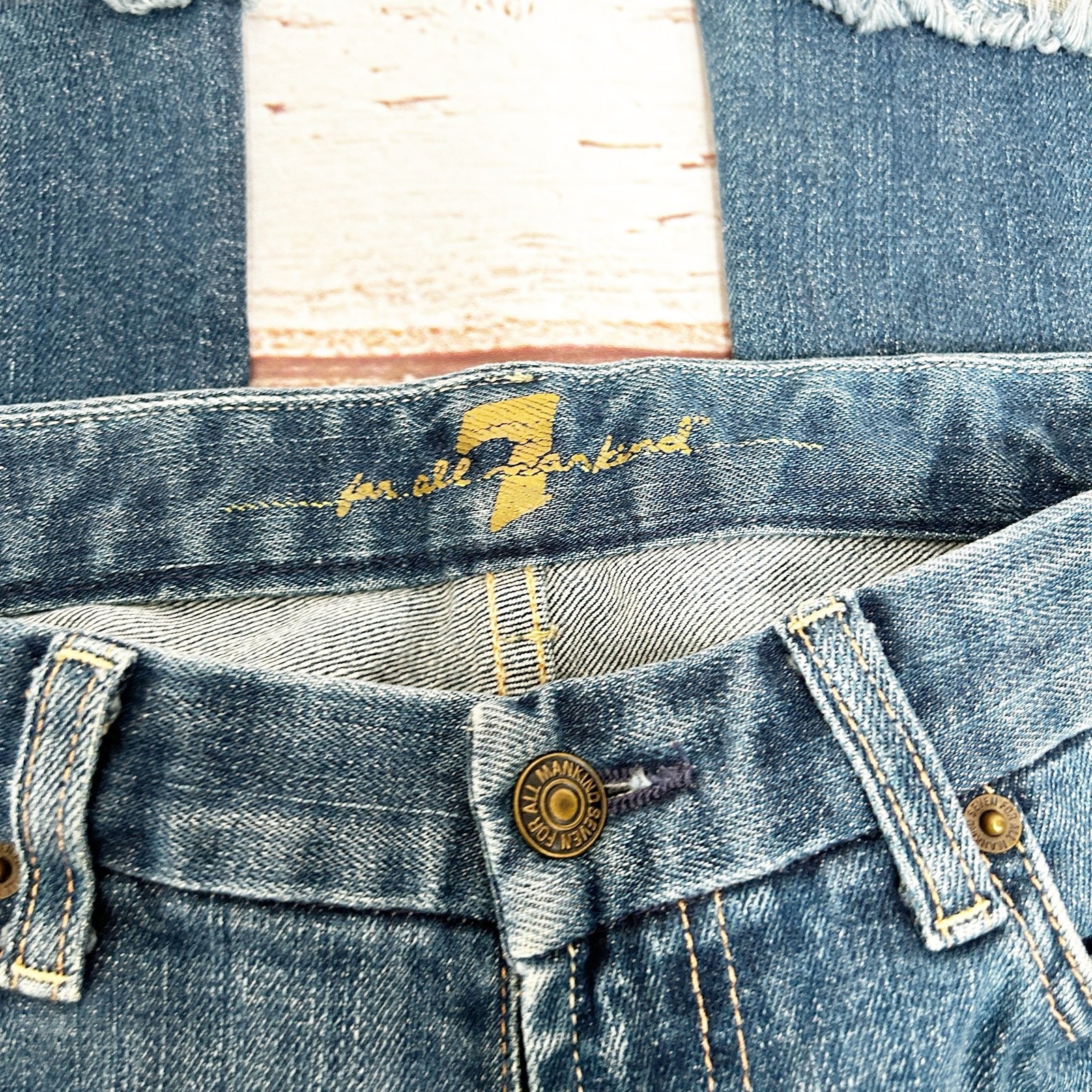 7 FOR ALL MANKIND A Pocket Bootcut Jeans Medium Wash Frayed Hem Size 28