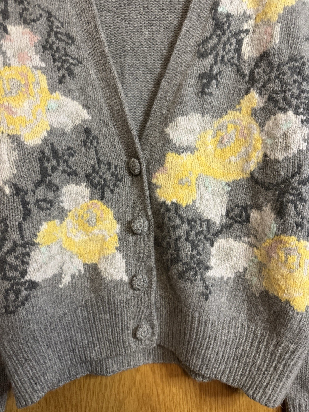 Womens MEDIUM Angora Lambswool Gray Cardigan Floral Cottagecore Teacher Casual