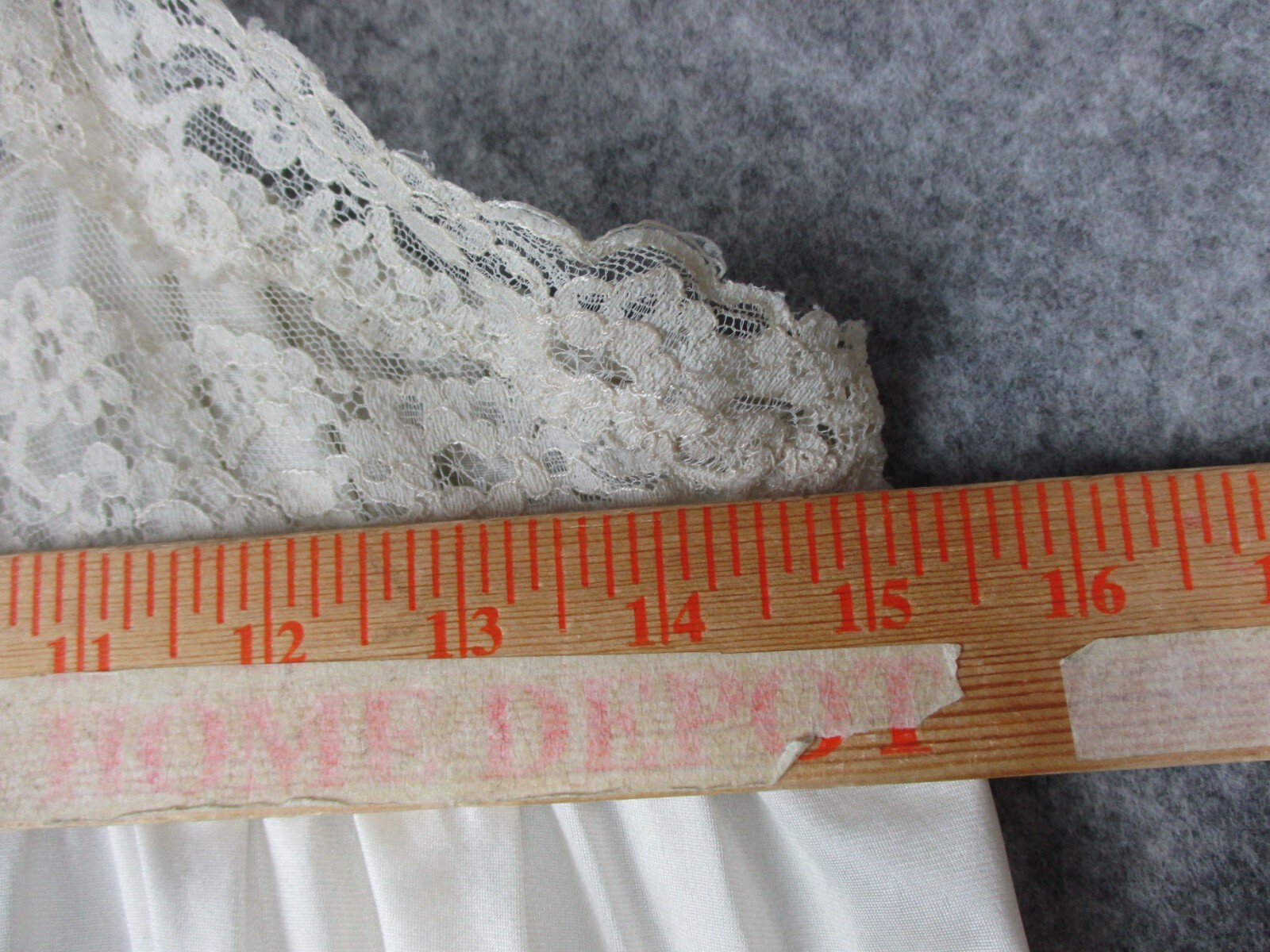 Miss Elaine Peignoir Robe nightgown & Dress Women S Ivory BUTTER SOFT Nylon Lace