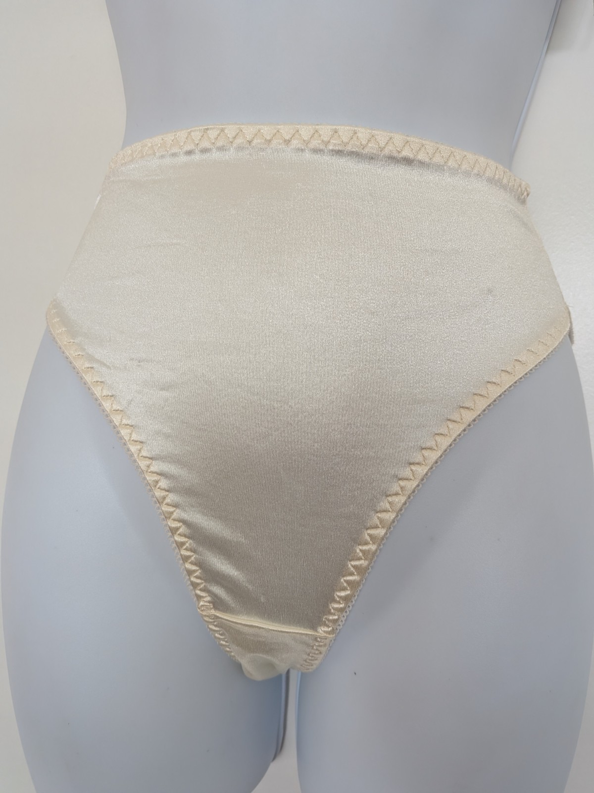 Vintage JCPenney Ultimate Basics shiny ivory satin panties front hook bra set S