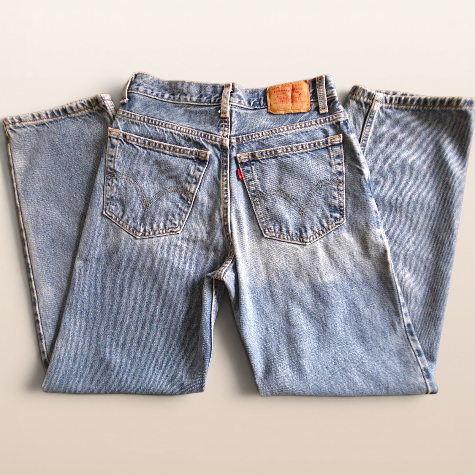 Vintage Levi&rsquo;s Jeans 550 Student Size 29×29 Relaxed Fit Unisex Mid Rise 10.5&Prime;