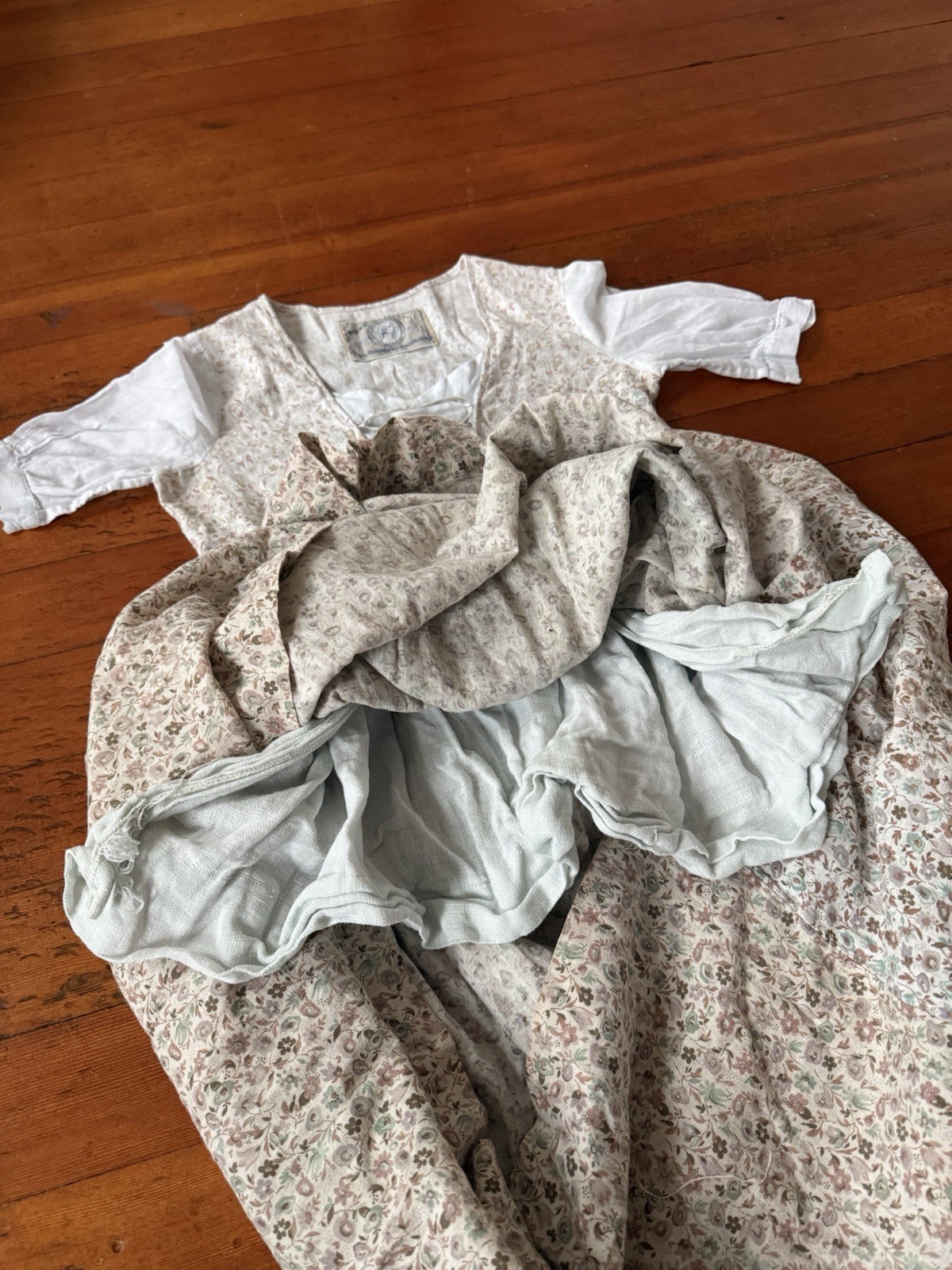 Antique 1932 George Washington Bicentennial Floral Cotton Colonial Costume Dress