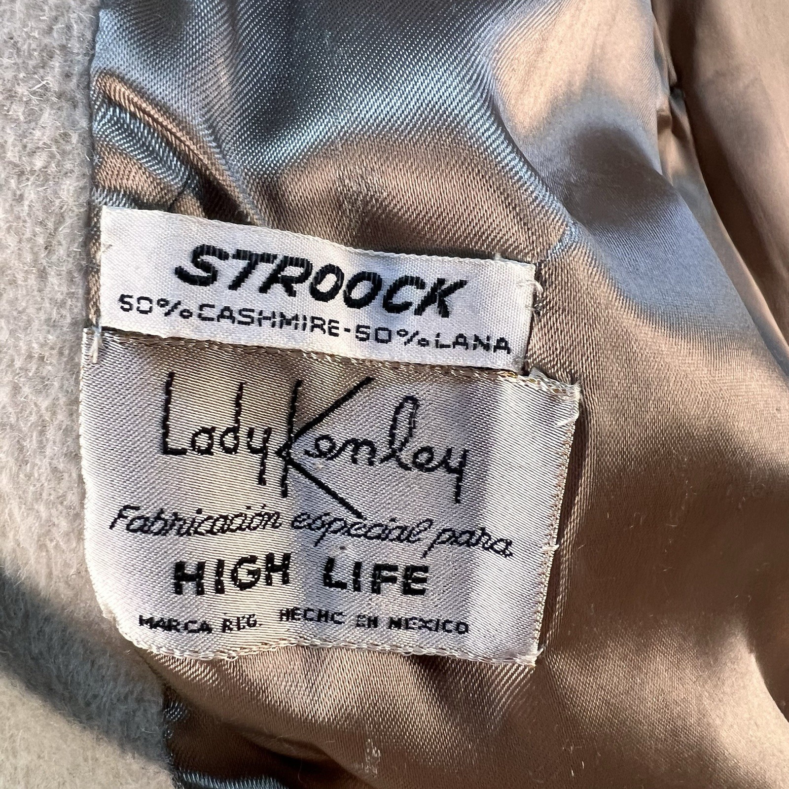 Vtg STROOCK Coat Womens Medium Cashmere Blend Beige Quiet Luxury Mob Wife Classy
