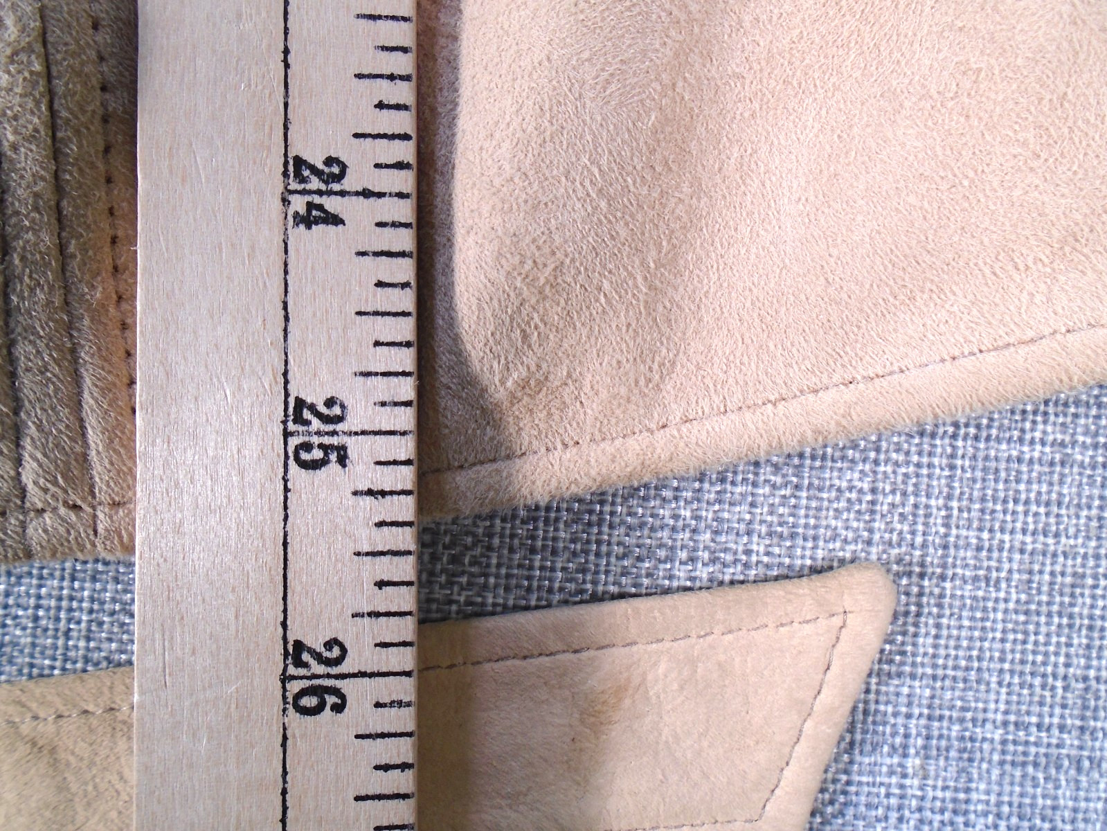 Leathers by New England Women&rsquo;s Jacket Vintage 19&Prime; x 25&Prime; Made in USA, Has Wear