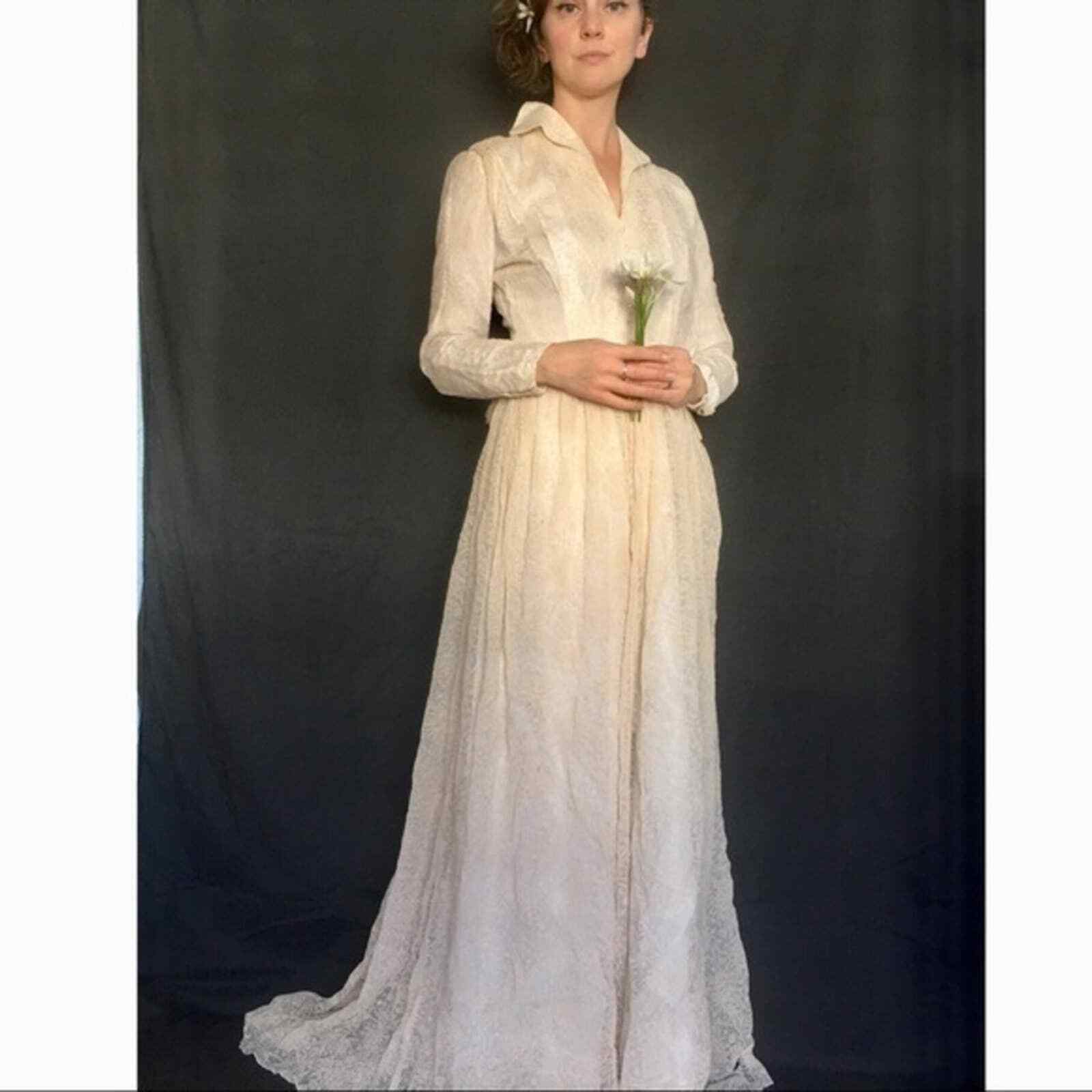 Vintage 1930s Lace Long-Sleeve Ivory Wedding Dress Victorian Bridal Gown Size XS
