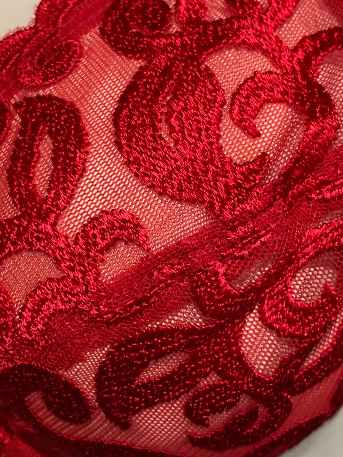 VINTAGE WACOAL 85199 ~ RED ARABESQUE SEMI SHEER FULL FIGURE UNDERWIRE BRA 38C