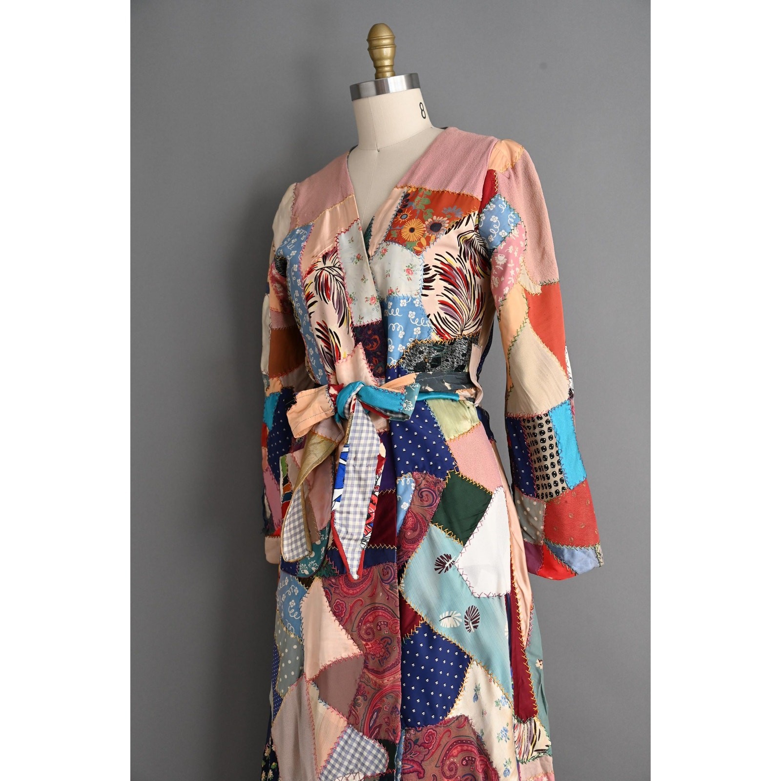 Antique 1930s Quilt Robe | Antique Crazy Quilt Dressing Robe | Medium Large