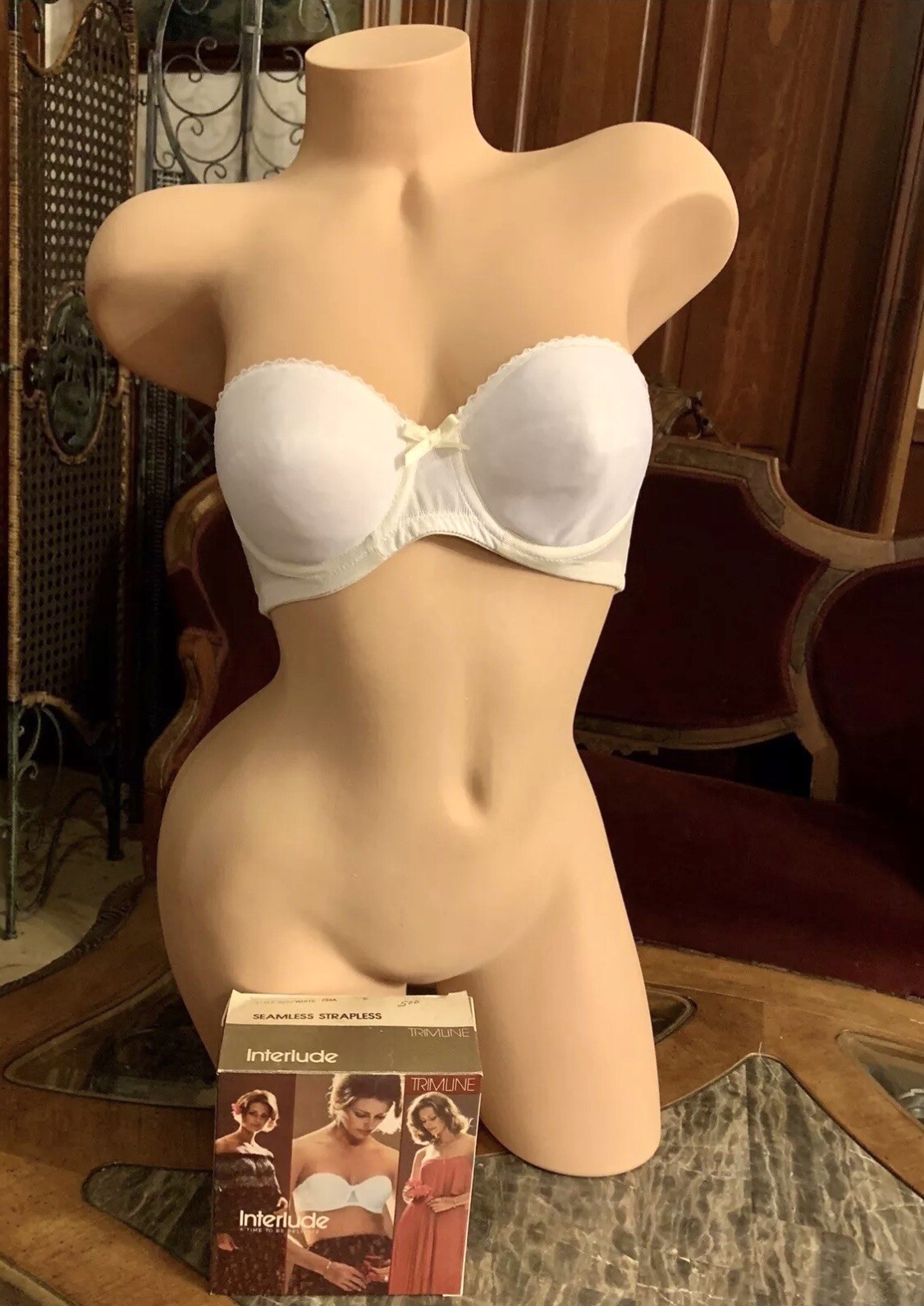 Vintage Strapless Bra White Underwire Seamless Nylon Lycra Spandex 1970s NEW 34A