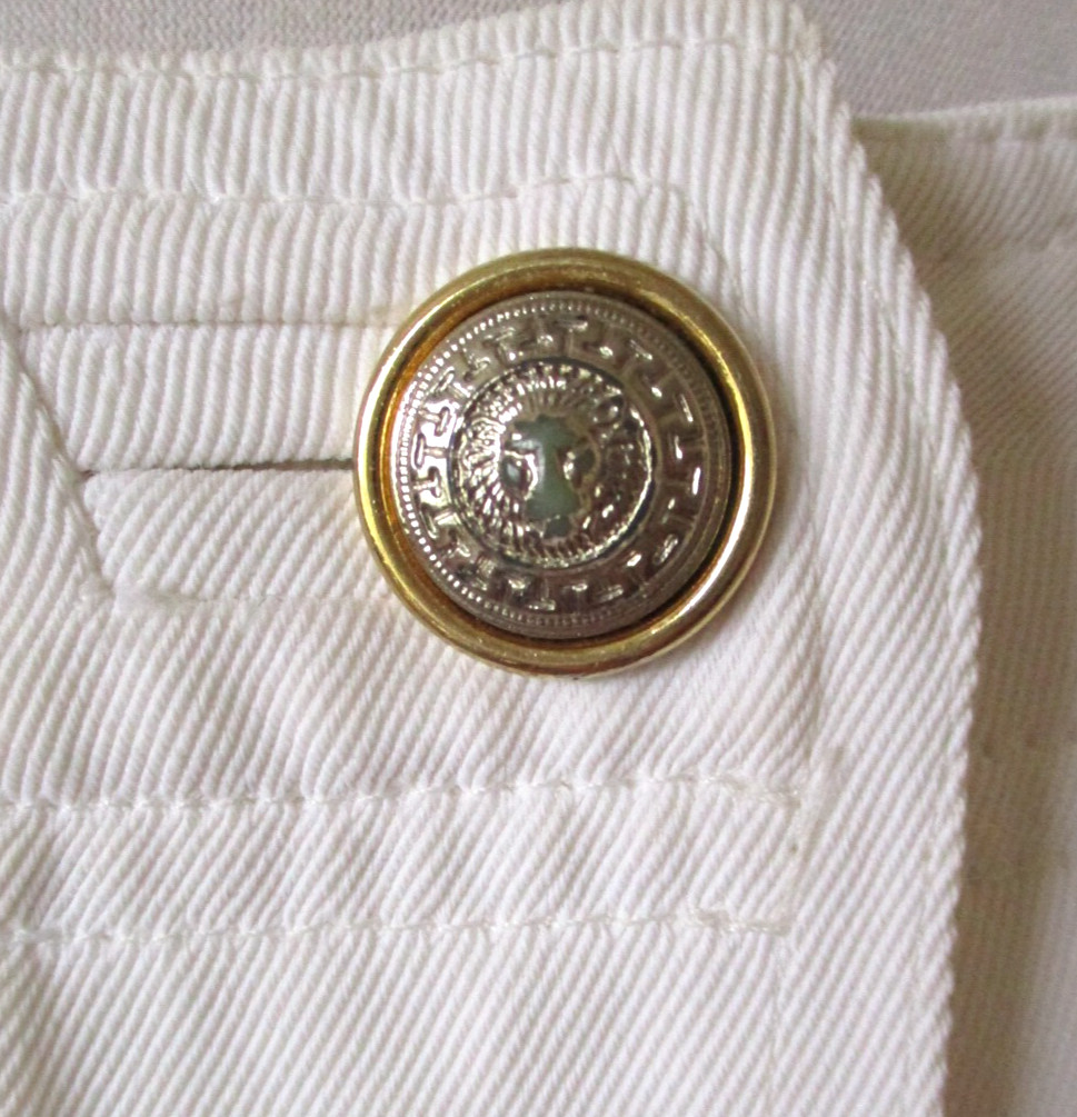 Vintage Y2K GIANNI VERSACE Versus White Mini Skirt SZ 30 / 44 Logo Buttons