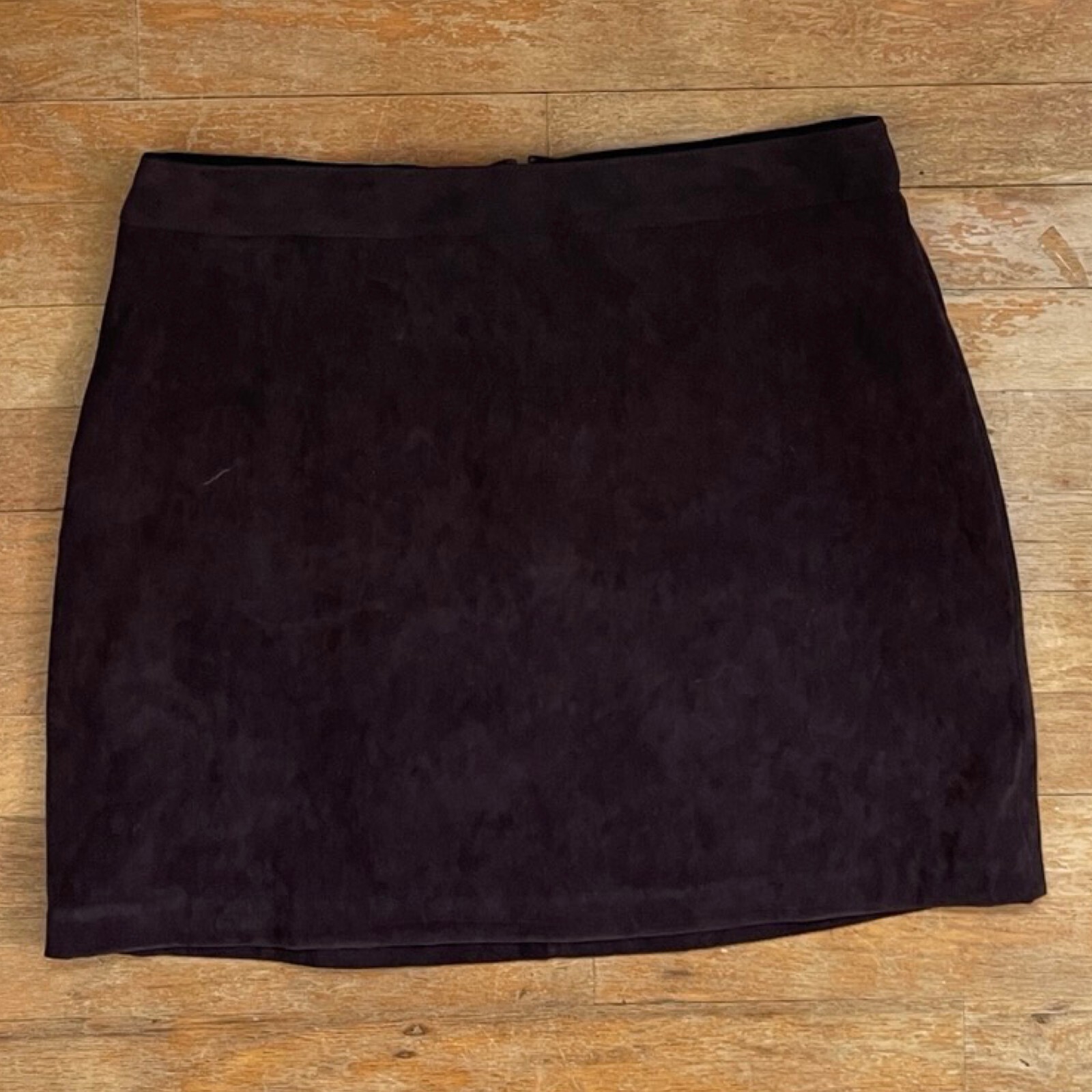 Vintage Brown Microfiber Mini Skirt Size Large 33&Prime; Waist 1990s Faux Suede