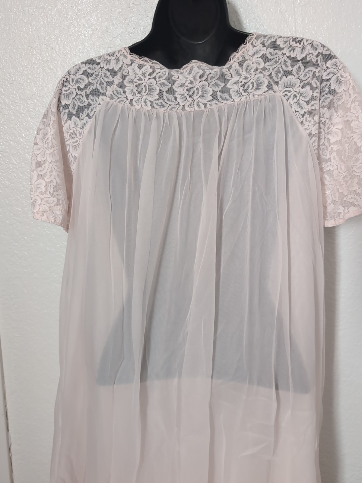 VINTAGE FORMFIT ROGERS PINK CHIFFON & LACE Babydoll ROBE Medium