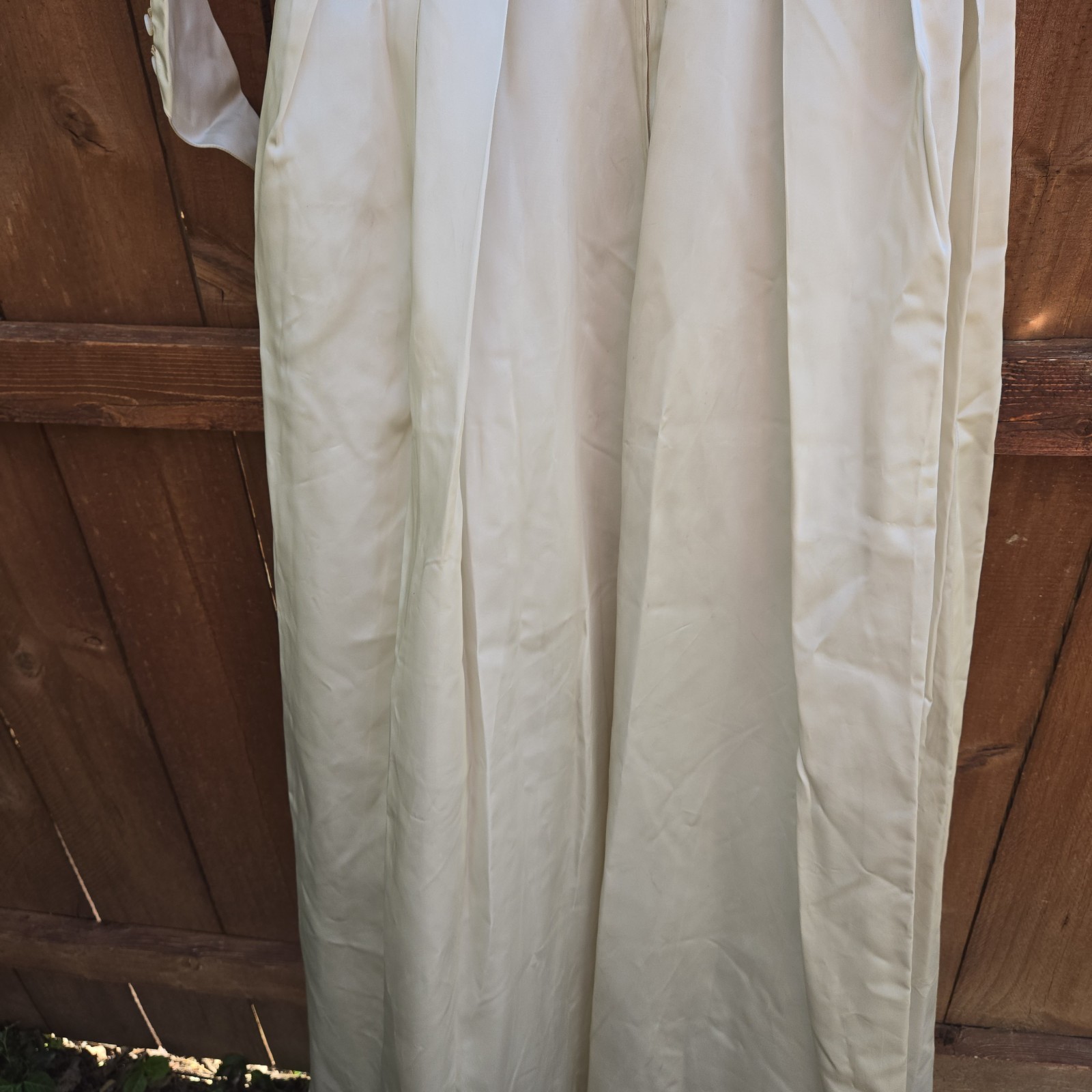 Vintage 1940s Ivory Long Sleeve Satin Wedding Dress. SIZE XS, See Description