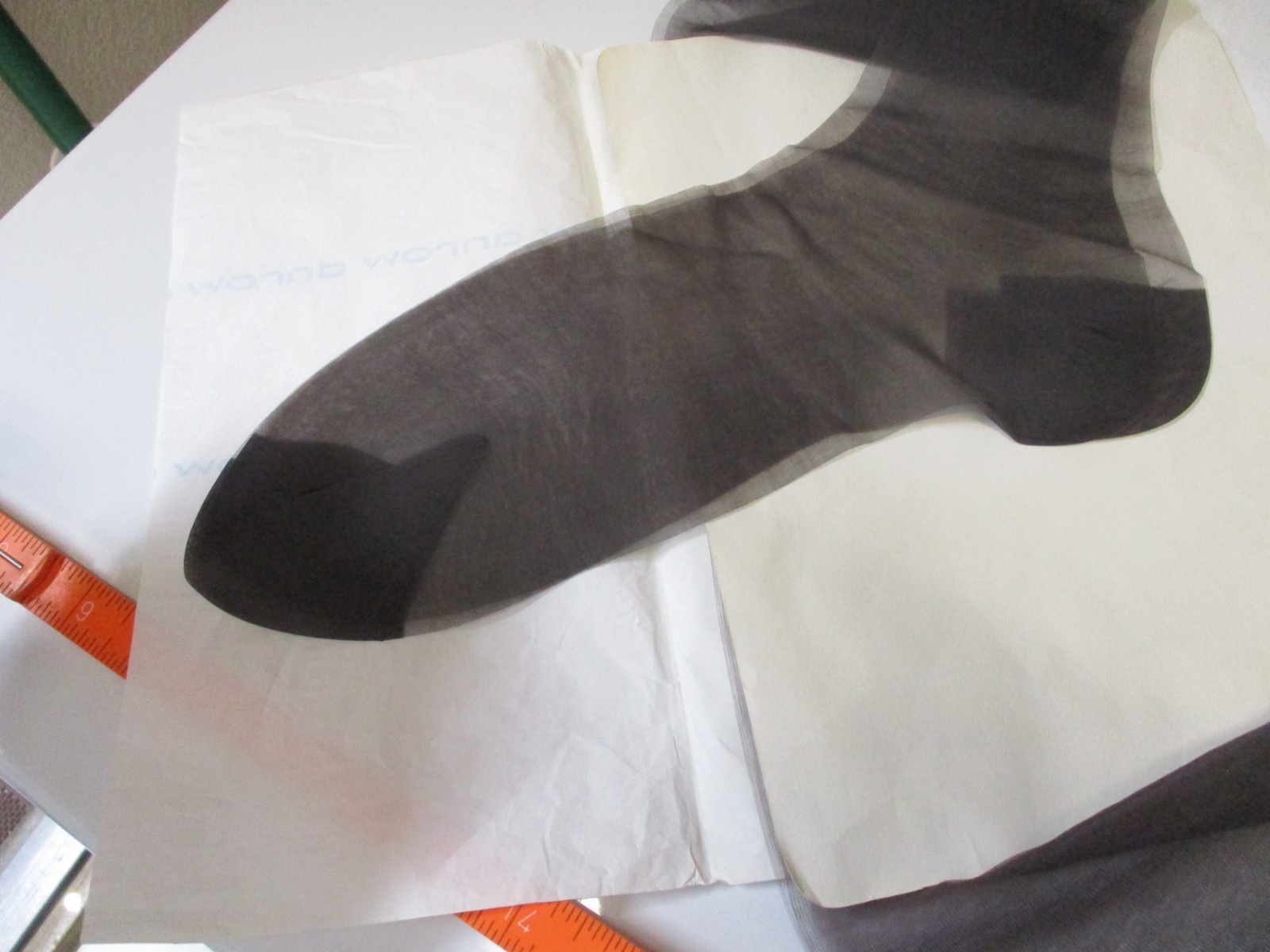 1 PR VINTAGE MOJUD RHT SHEER SHINY FLAT KNIT NYLON STOCKINGS SZ 11 MED BLACK