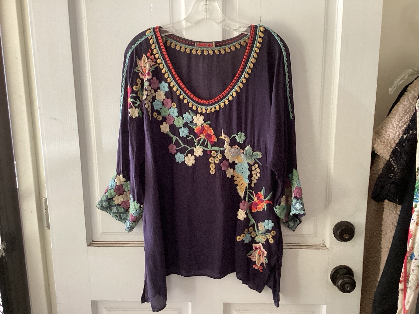 Johnny Was Embroidered Blouse 3/4 Heavily Embroidered Sleeve. Indigo.EUC