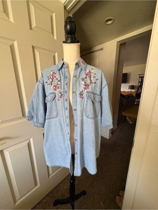 Vintage Grandmacore Hand-Painted Light Blue Denim Shirt with Floral Design