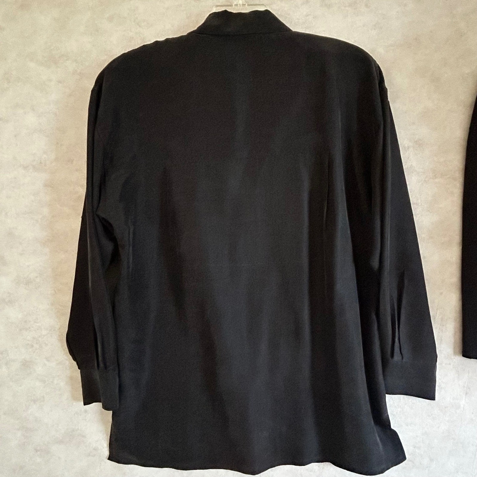 Rafaella Womens 100% Silk 2 Piece Set Shirt and Skirt Black Medium RN 62018