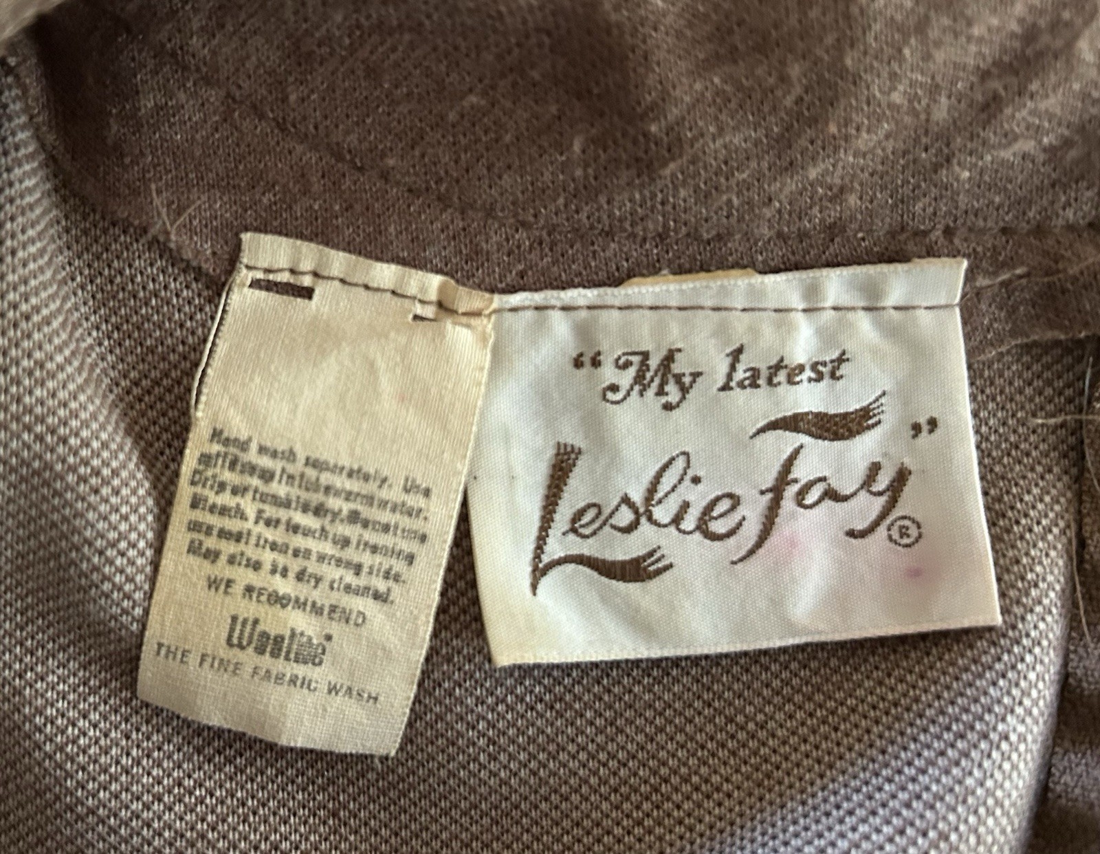 c1970s LESLIE FAY PALE BROWN DRESS WHITE TRIM SZ 14? ILGWU USA-MADE LABEL VG CND