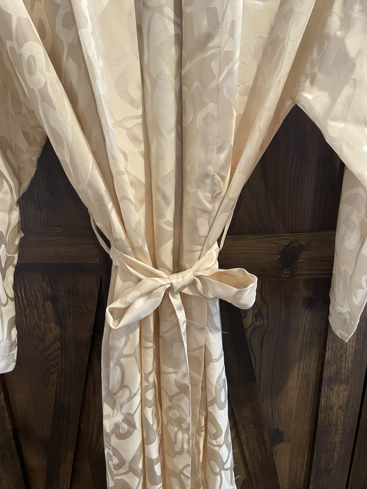Vintage Robe 100% Silk Cream Beige Patterned Hong Kong FOUR SEASONS OS Luxury